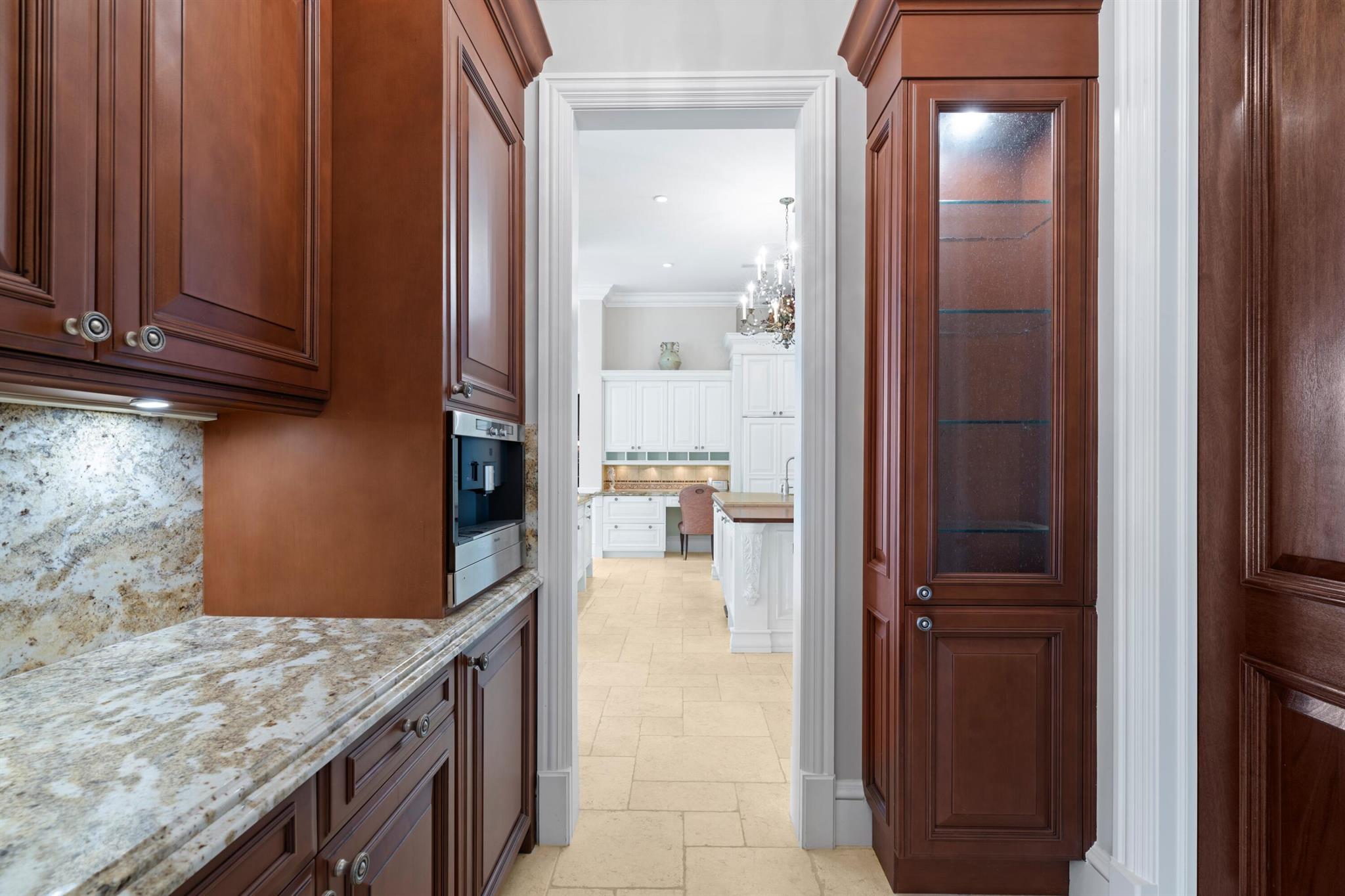 Royal Palm Yacht & Countr - Residential