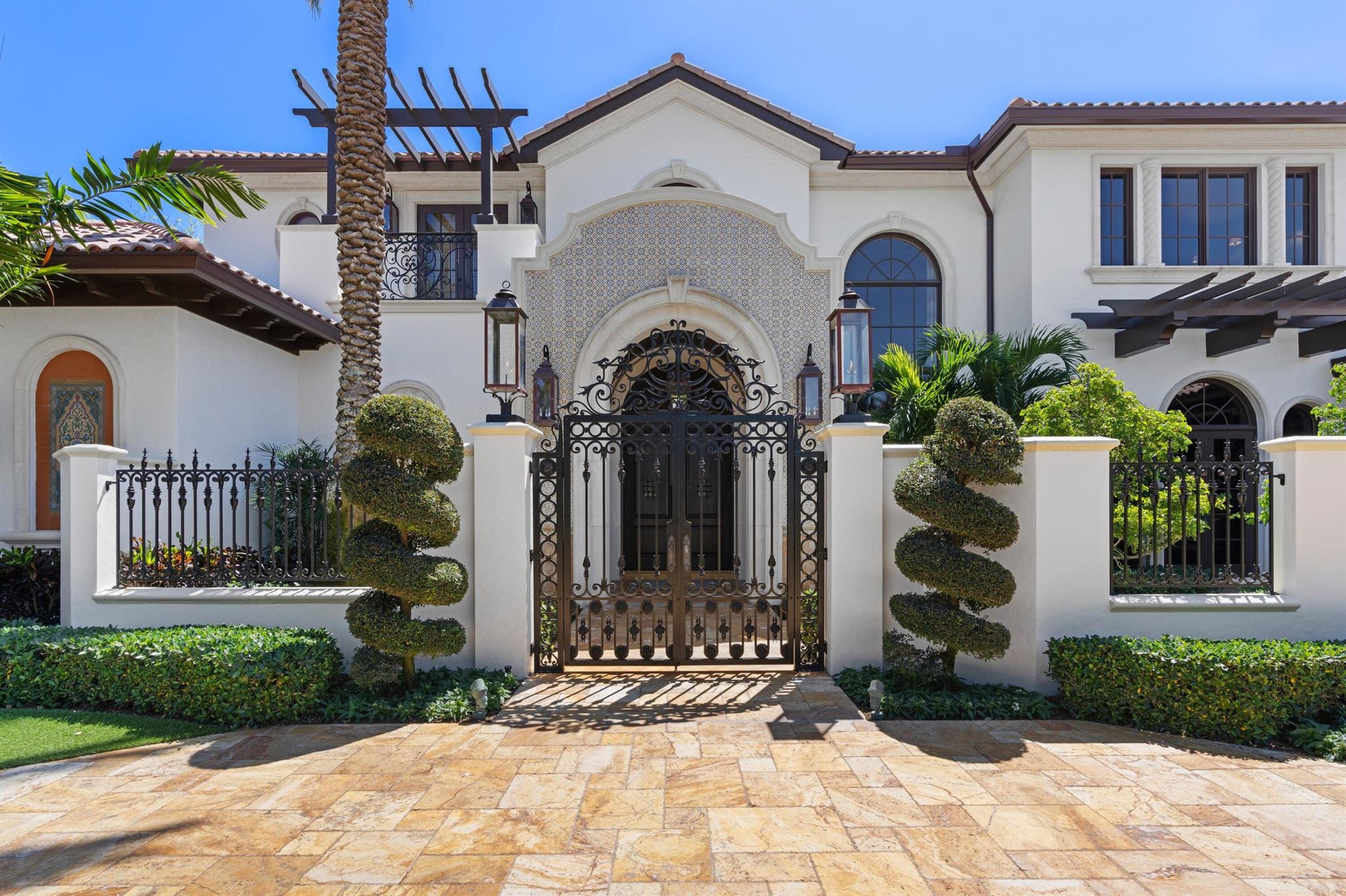 Royal Palm Yacht & Countr - Residential