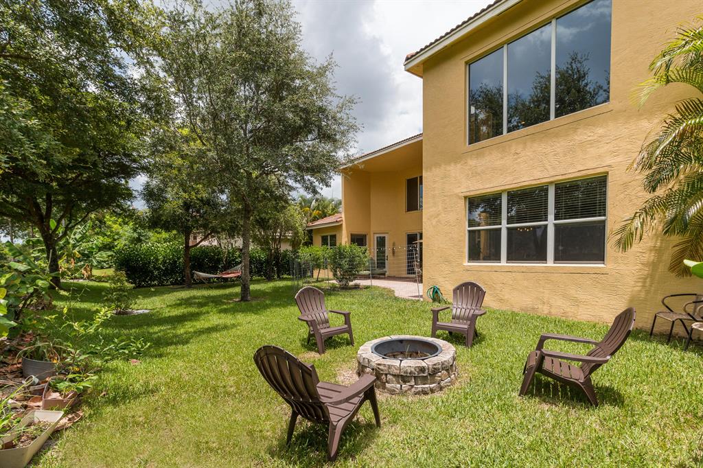 VILLAGES OF WINDSOR 2 / ISOLA BELLA ESTATES - Residential