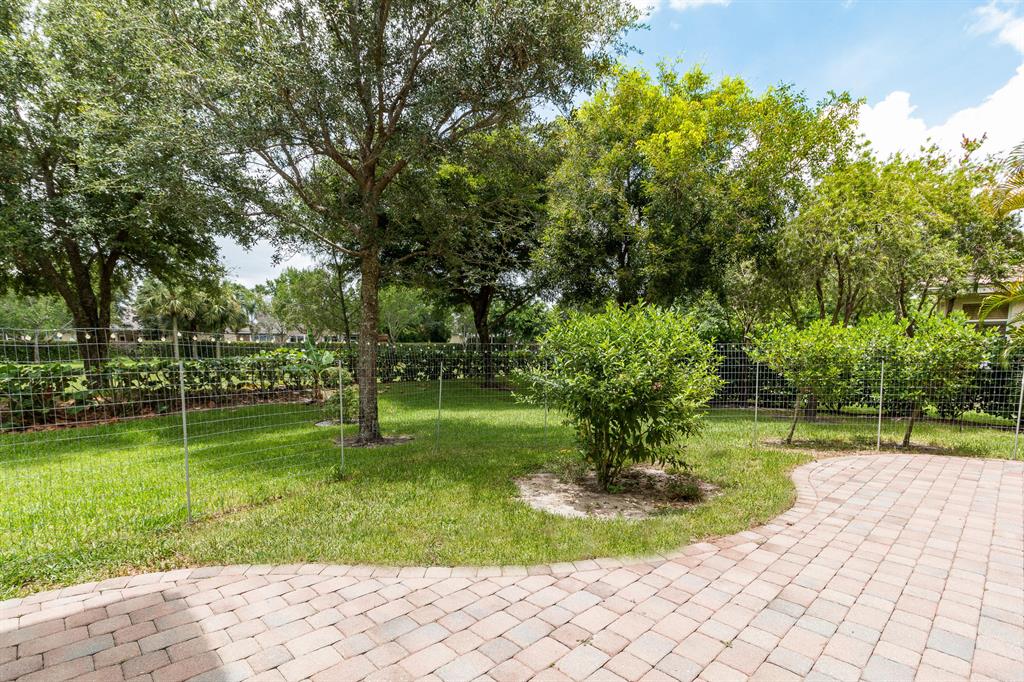 VILLAGES OF WINDSOR 2 / ISOLA BELLA ESTATES - Residential