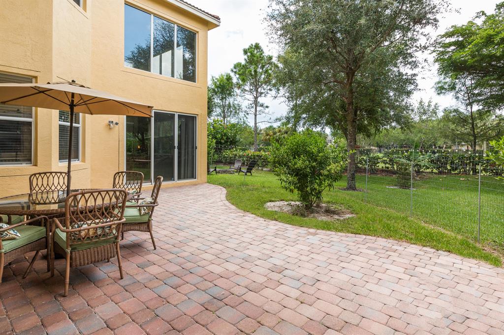 VILLAGES OF WINDSOR 2 / ISOLA BELLA ESTATES - Residential