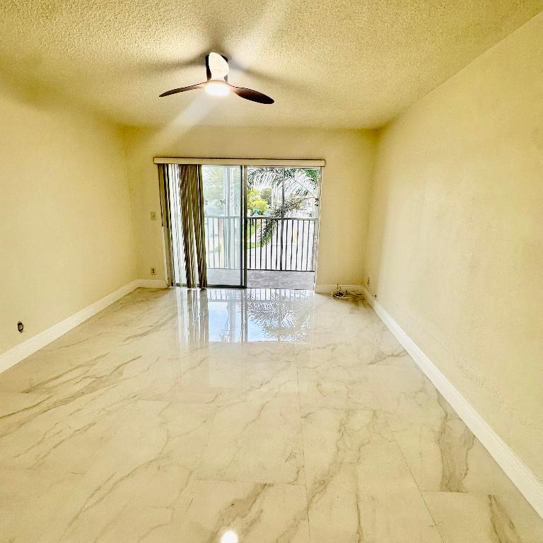 THIRD GULFSTREAM GARDEN - Residential Lease