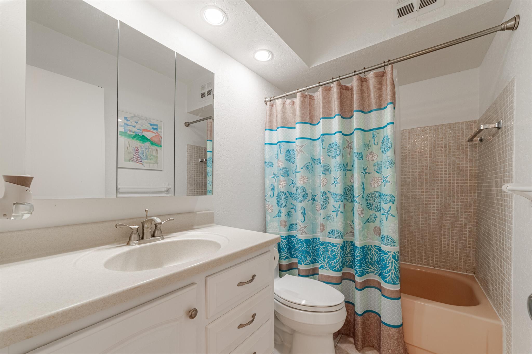 LAKE COLONY APTS TWO INC - Residential