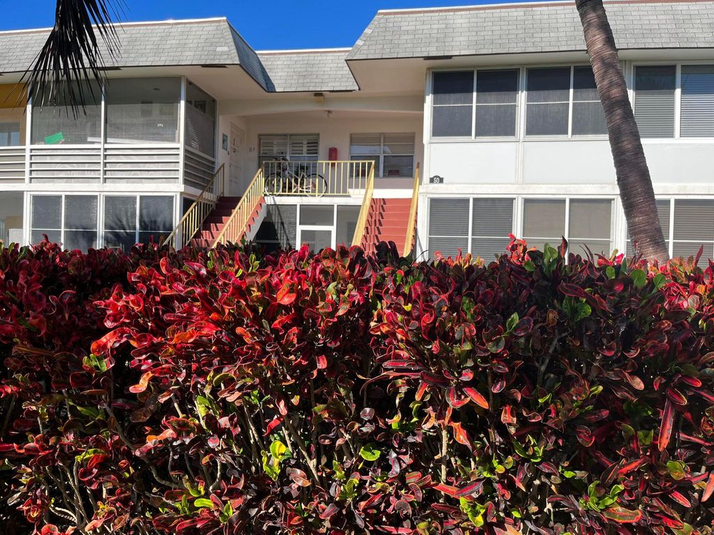 Photo of 50 Plymouth F, West Palm Beach, FL 33417 (MLS # R11166471)