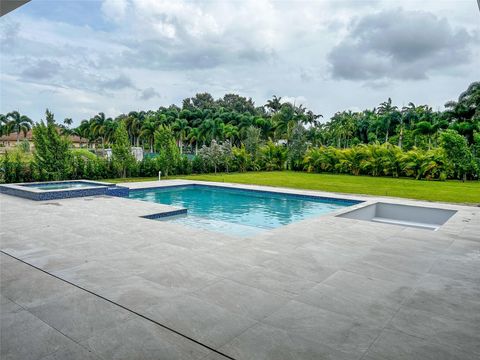 A home in Plantation