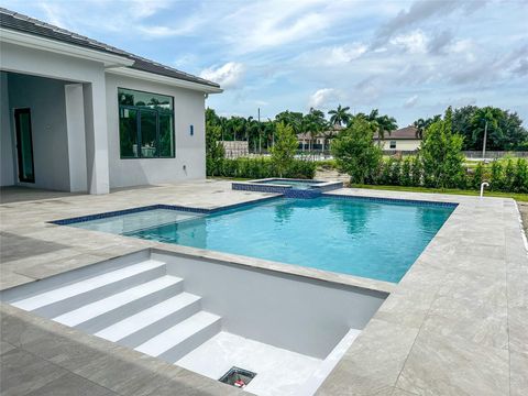 A home in Plantation