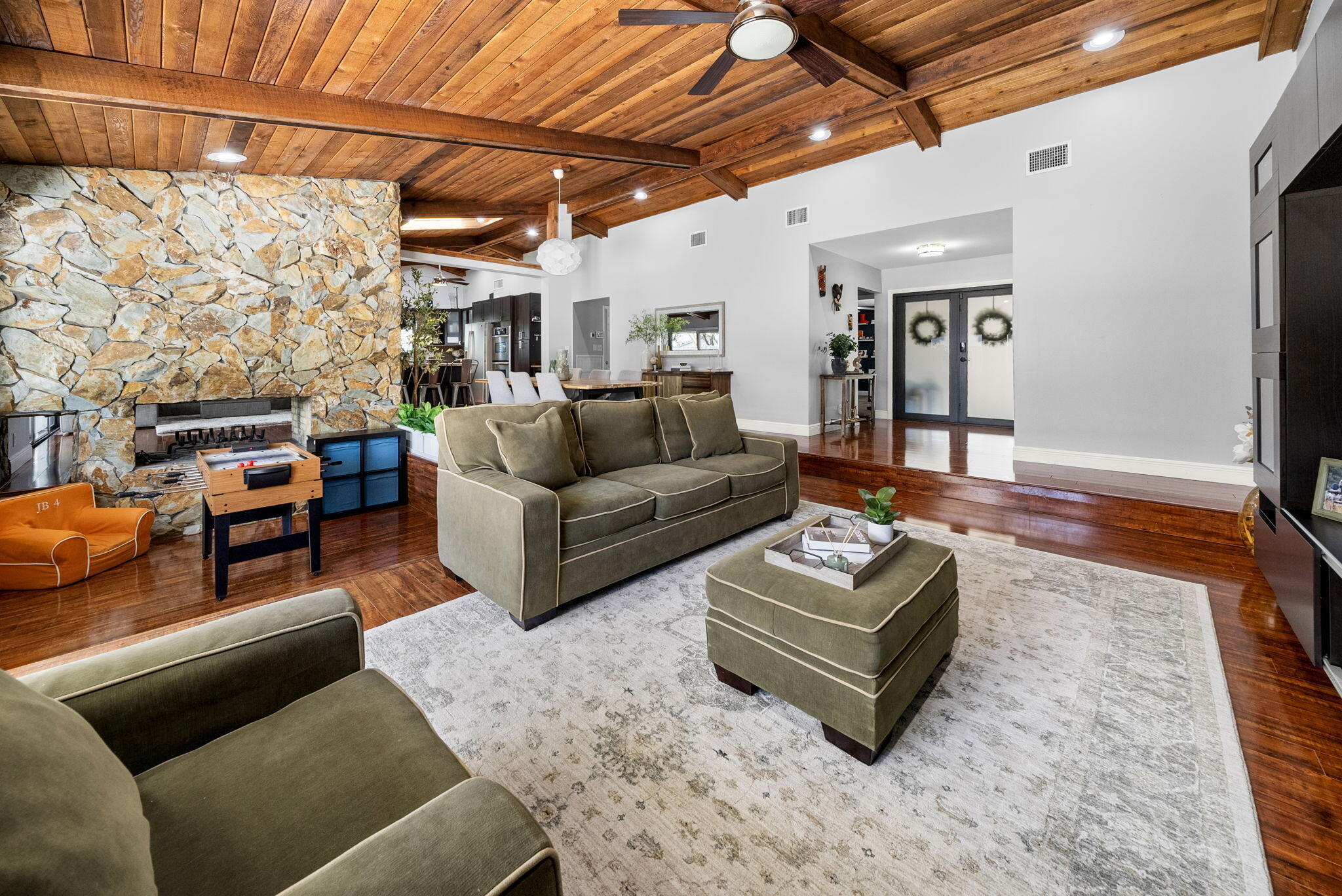 1061 Bayberry Point Drive