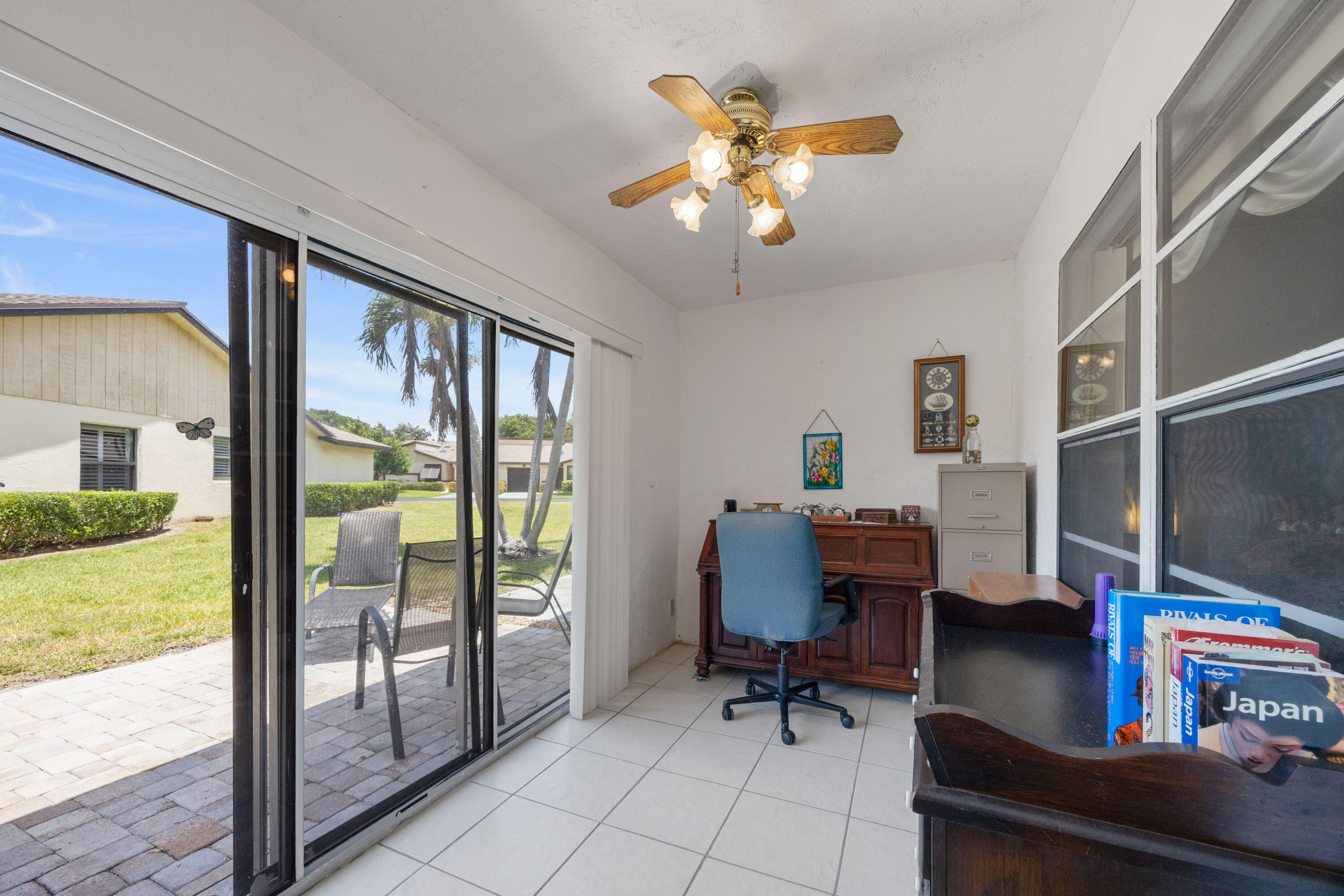 RIDGEPOINTE WOODS VILLAS - Residential