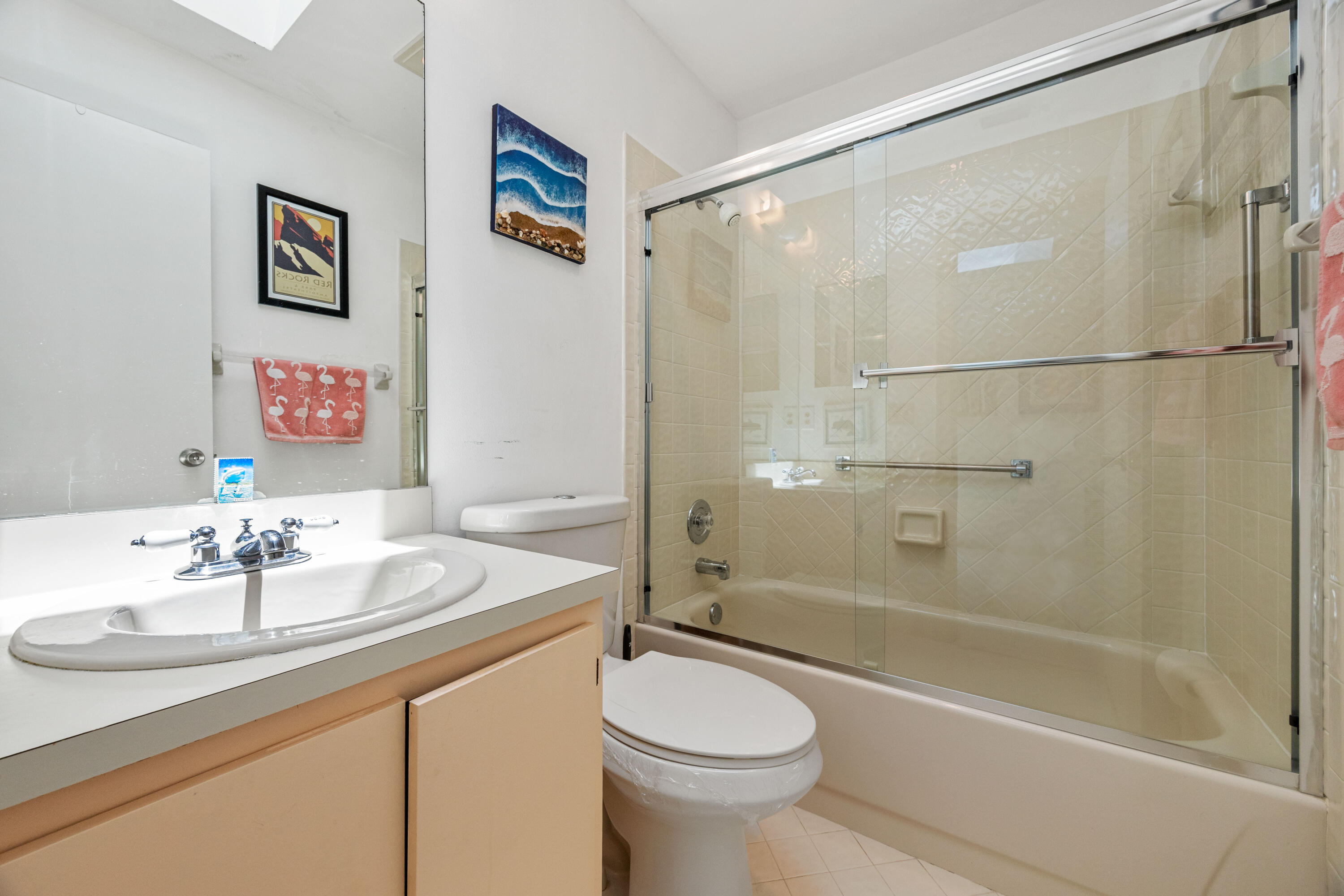 RIDGEPOINTE WOODS VILLAS - Residential