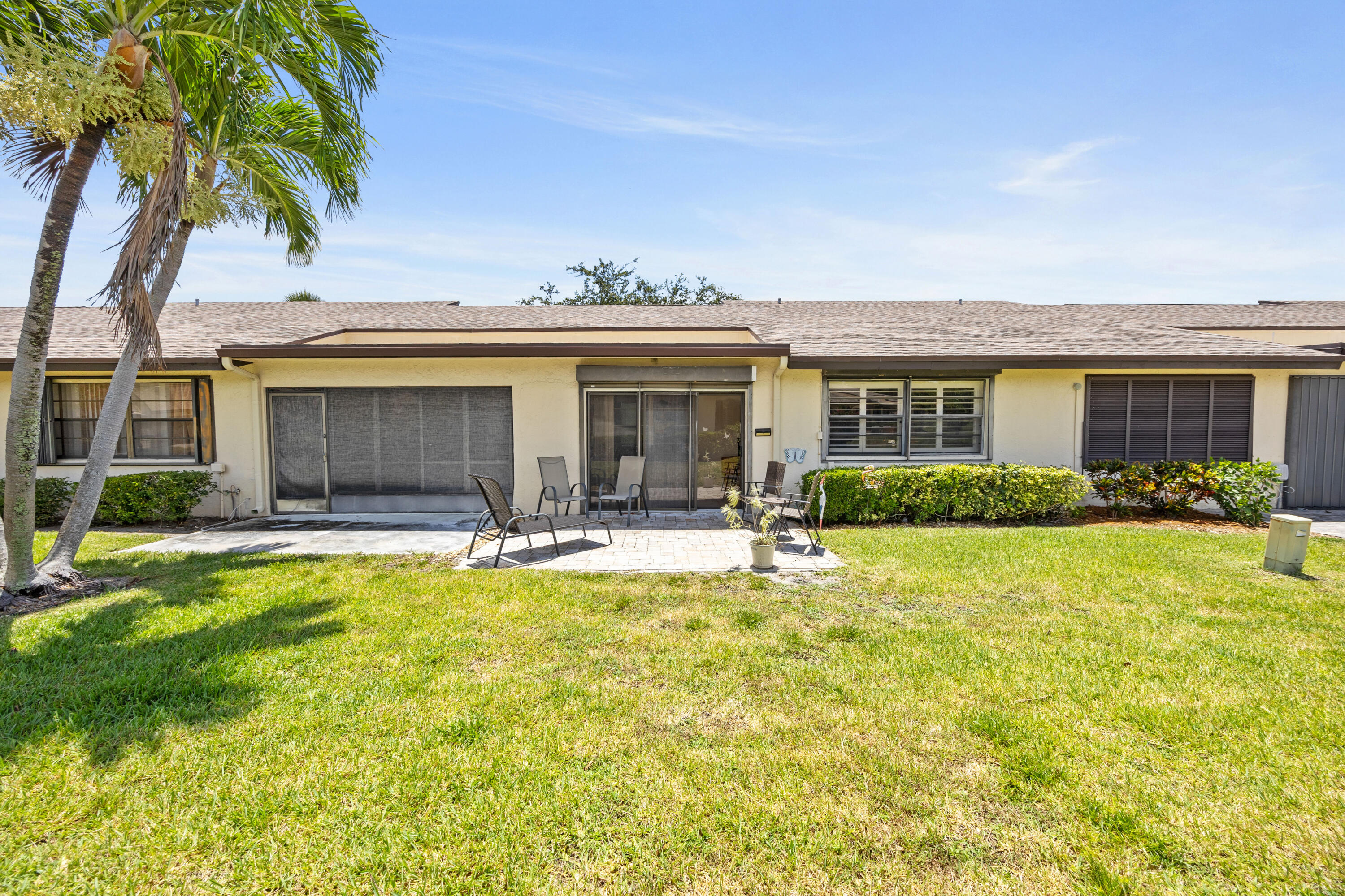 RIDGEPOINTE WOODS VILLAS - Residential