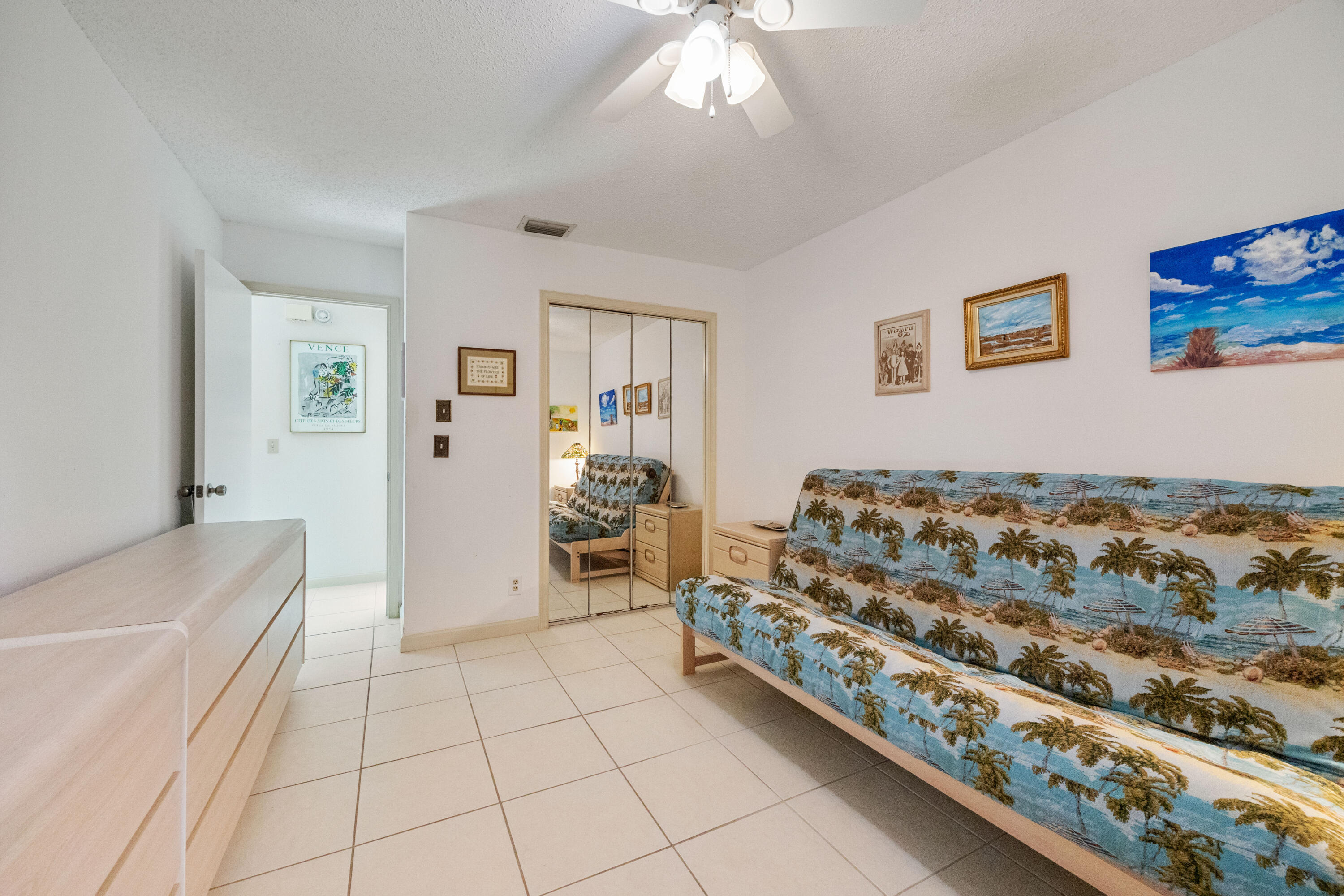 RIDGEPOINTE WOODS VILLAS - Residential