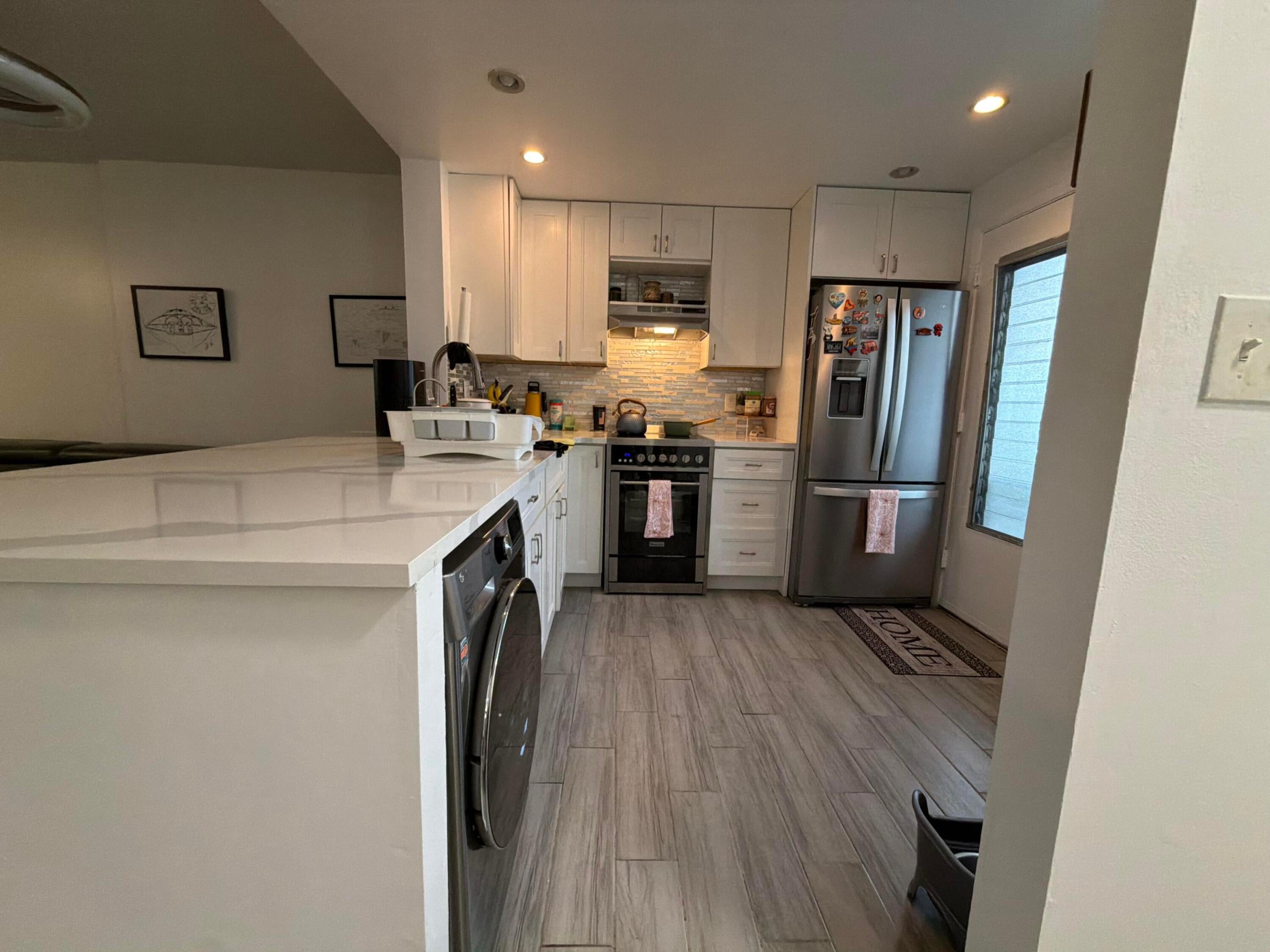 320 NE 12th Avenue 105