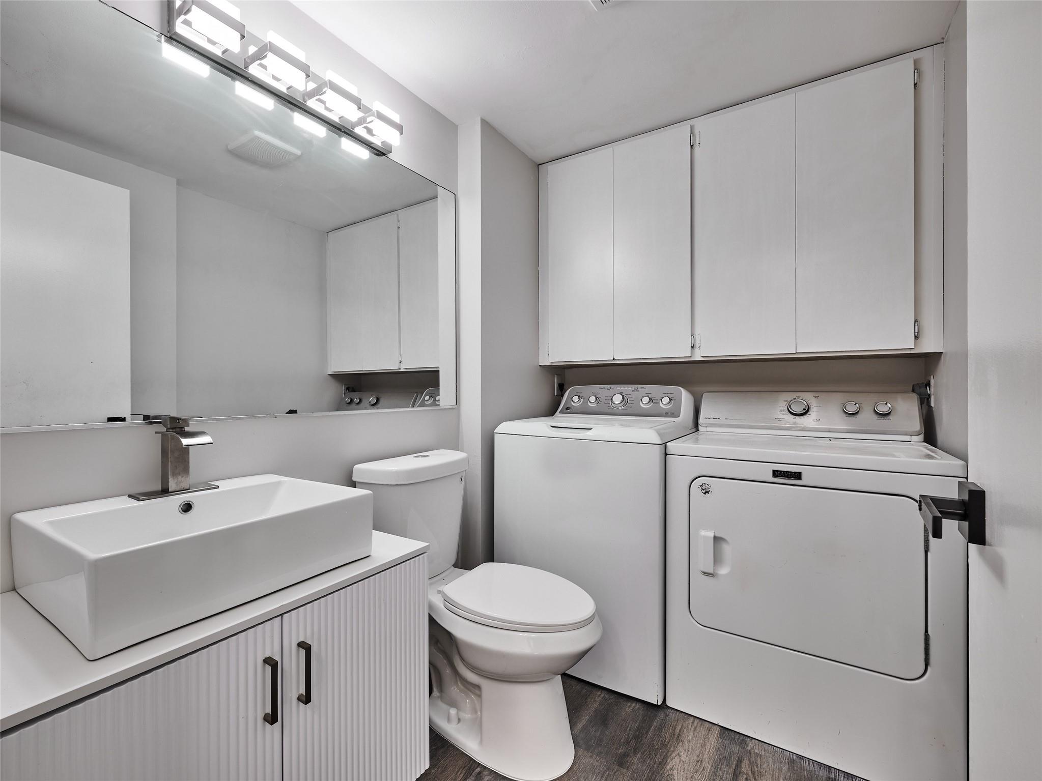 VILLAGE OF SANDALWOOD LAK - Residential Lease