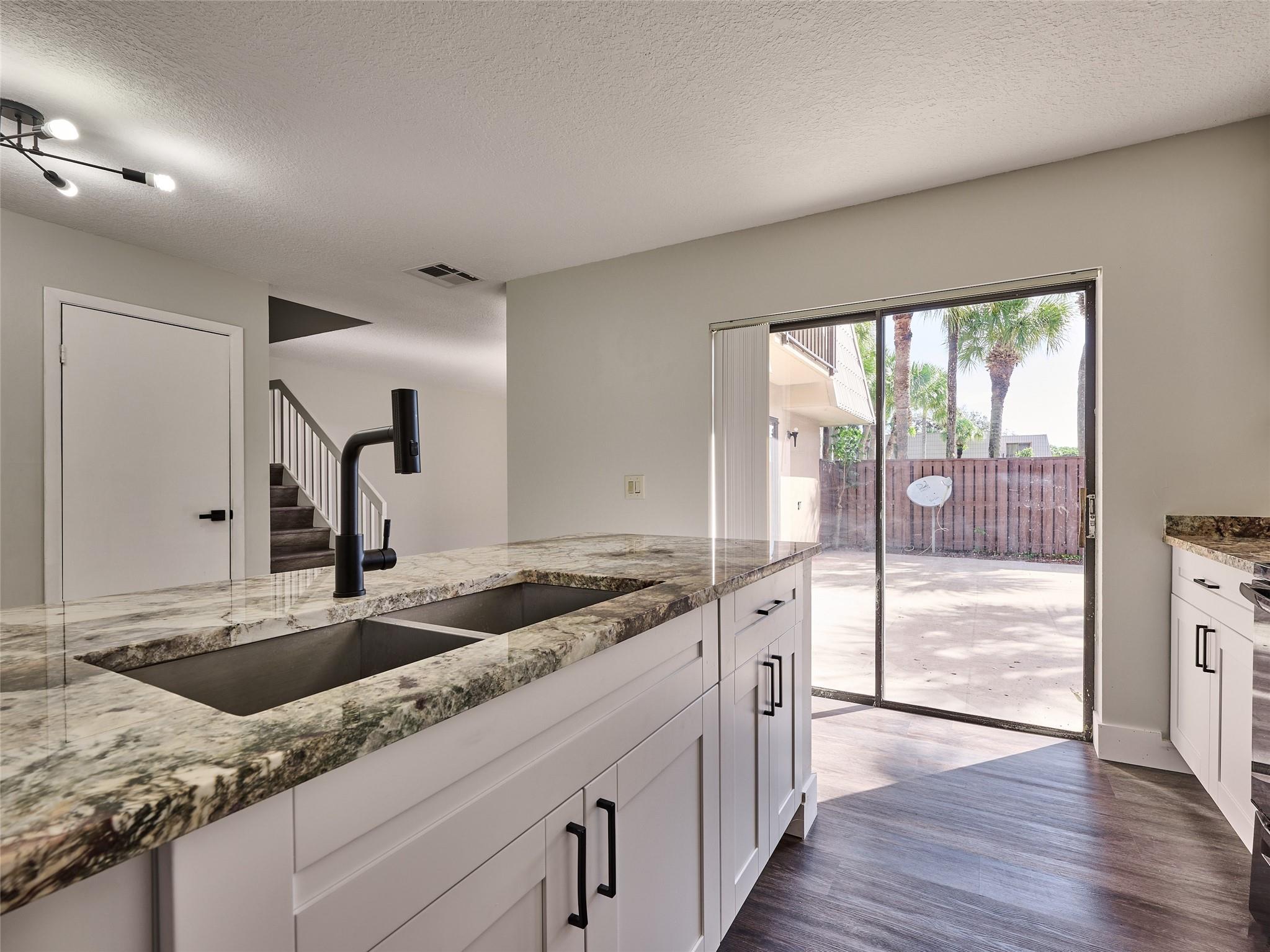 VILLAGE OF SANDALWOOD LAK - Residential Lease