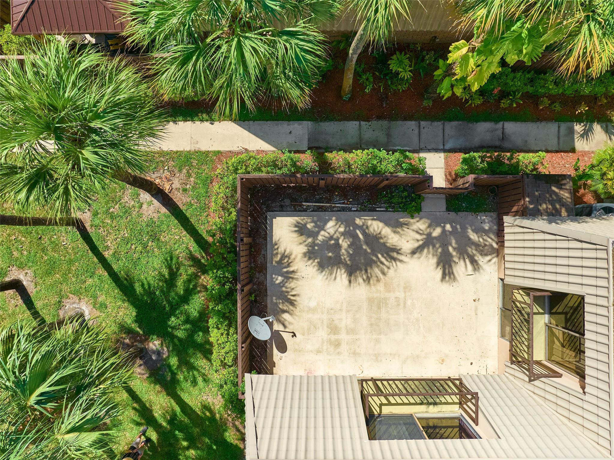 VILLAGE OF SANDALWOOD LAK - Residential Lease