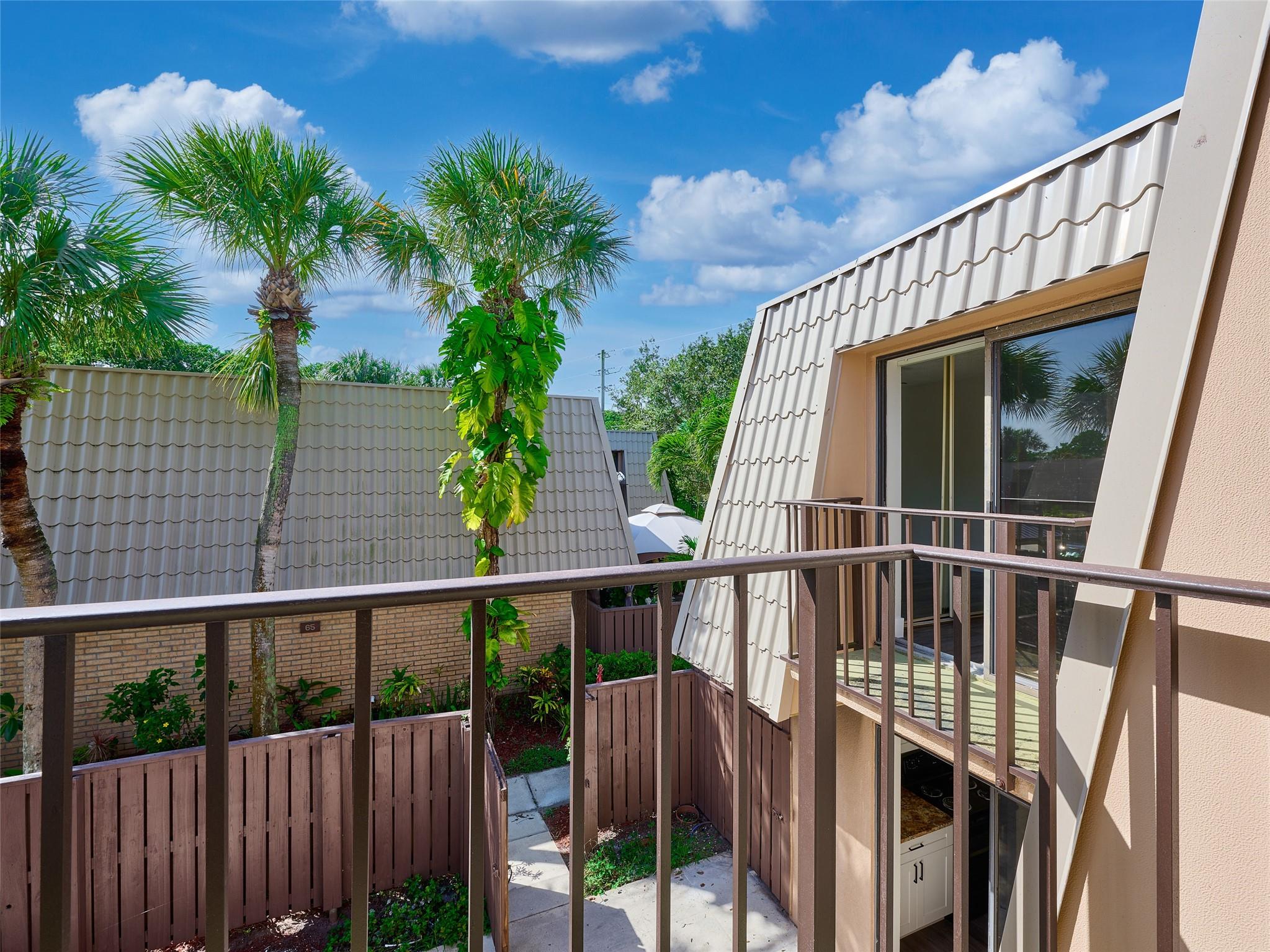 VILLAGE OF SANDALWOOD LAK - Residential Lease