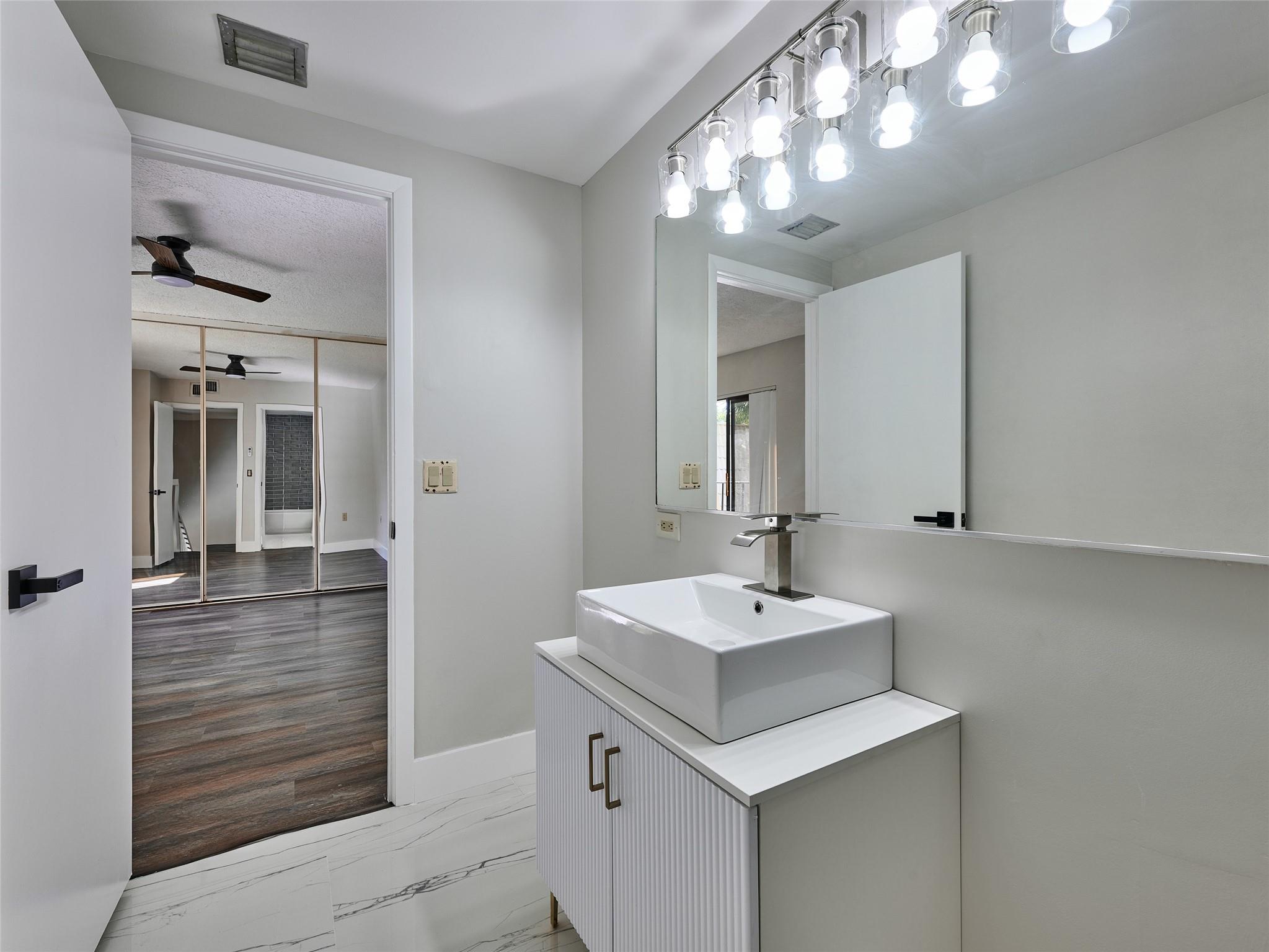 VILLAGE OF SANDALWOOD LAK - Residential Lease