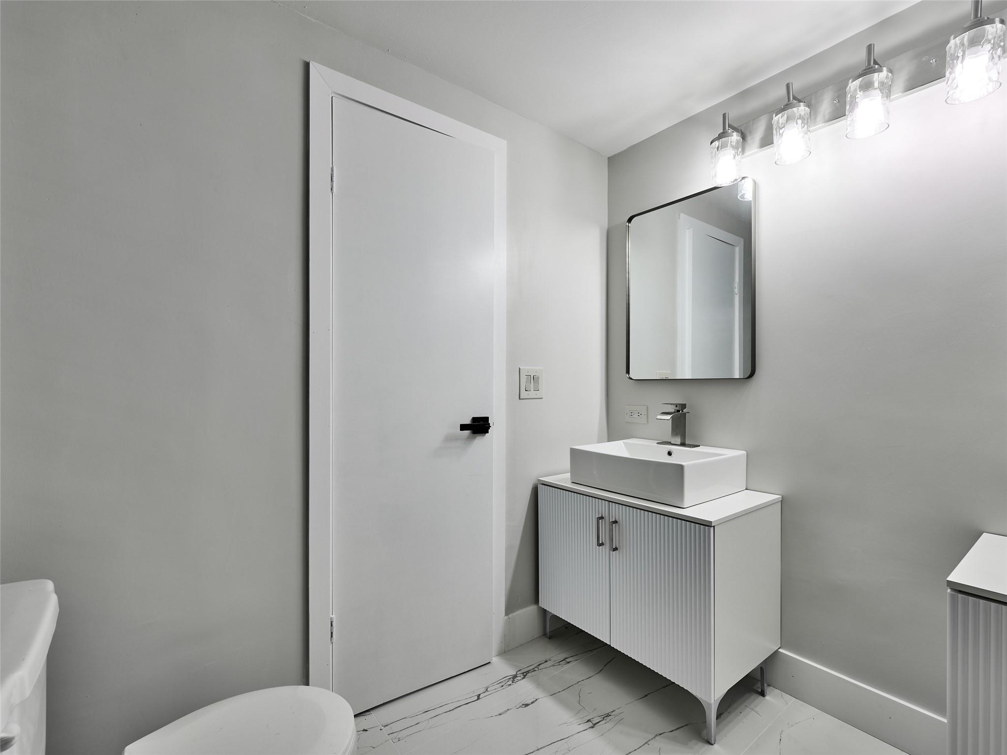 VILLAGE OF SANDALWOOD LAK - Residential Lease