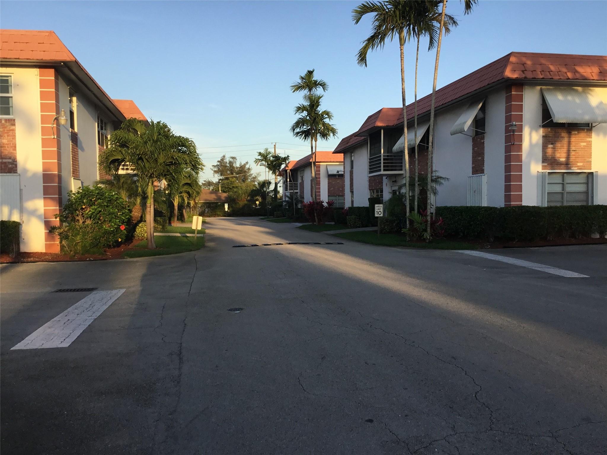 EVERETT ARMS - Residential