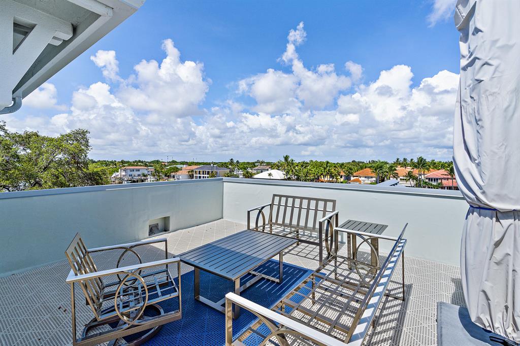 HARBOR VILLAS PALM BEACH - Residential