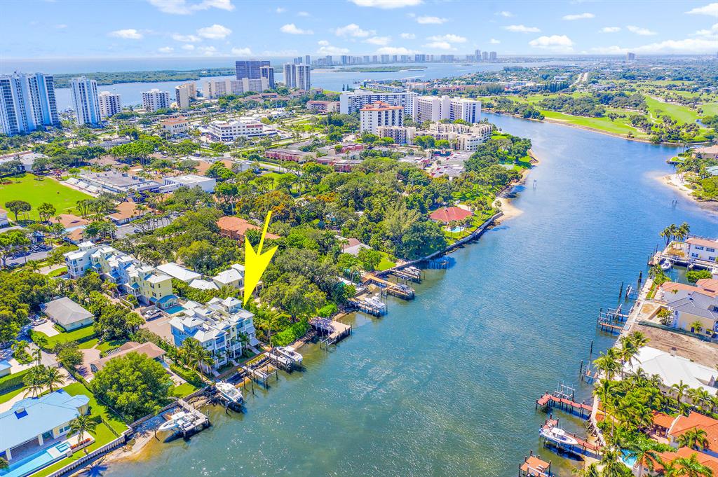 HARBOR VILLAS PALM BEACH - Residential