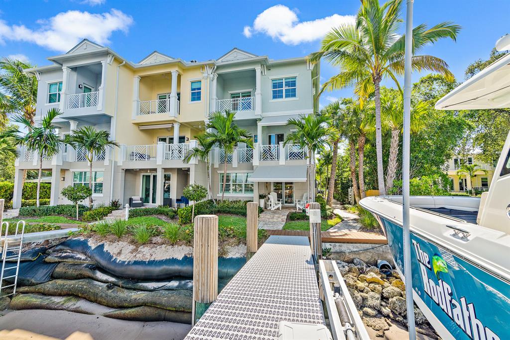 HARBOR VILLAS PALM BEACH - Residential