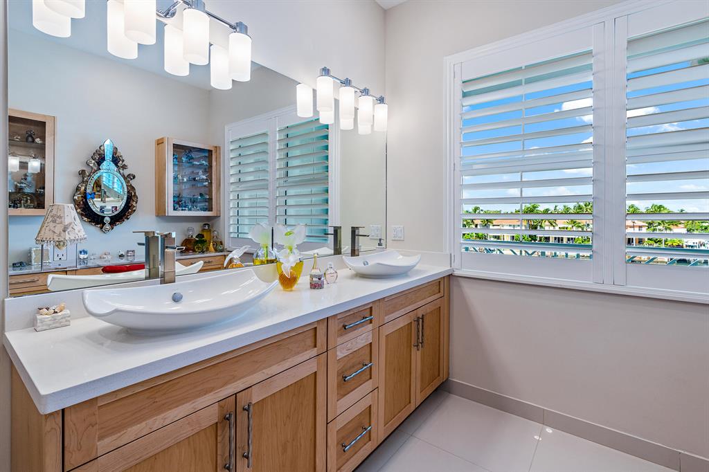 HARBOR VILLAS PALM BEACH - Residential