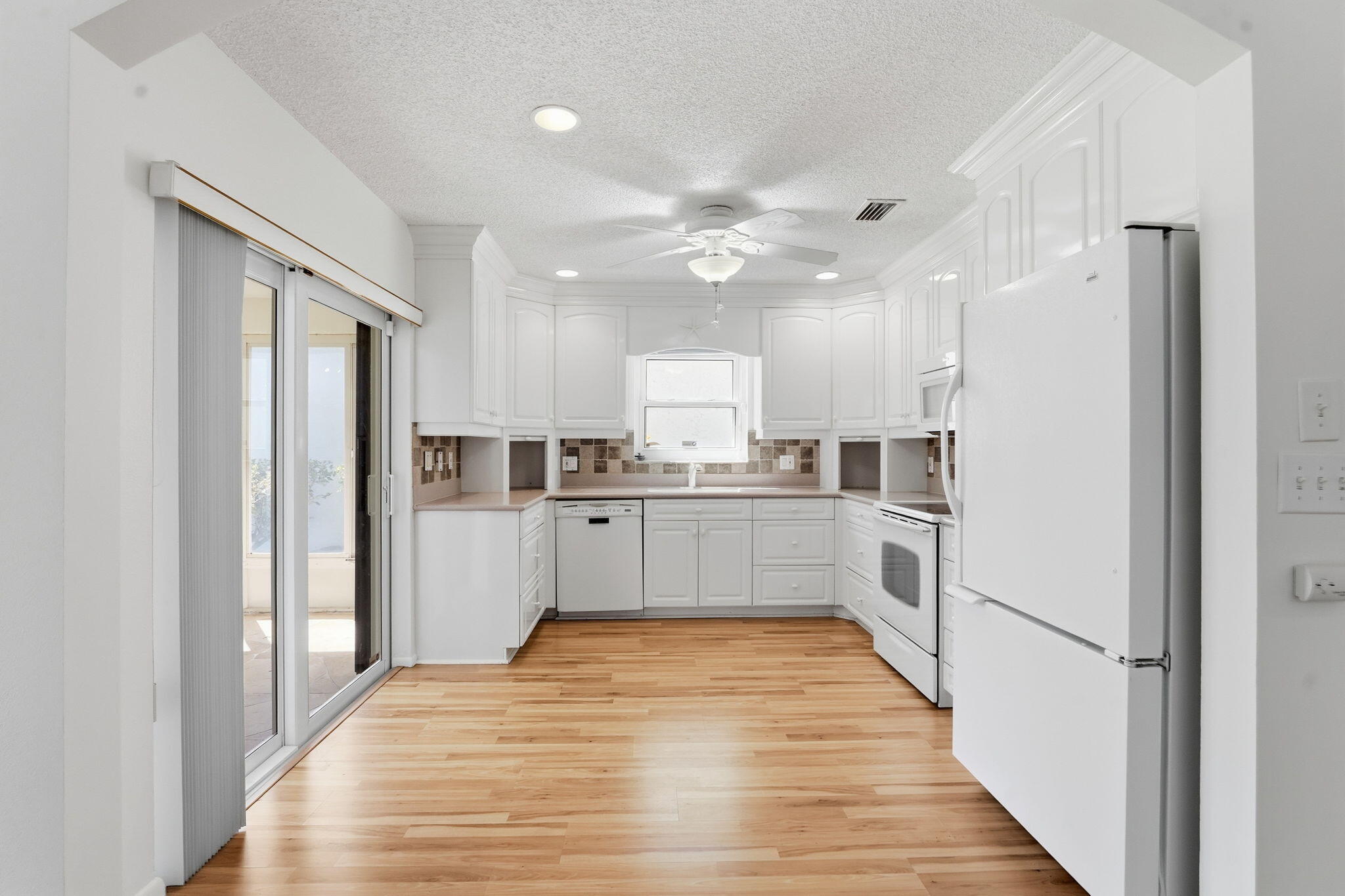 SOUTHPOINTE - Residential Lease