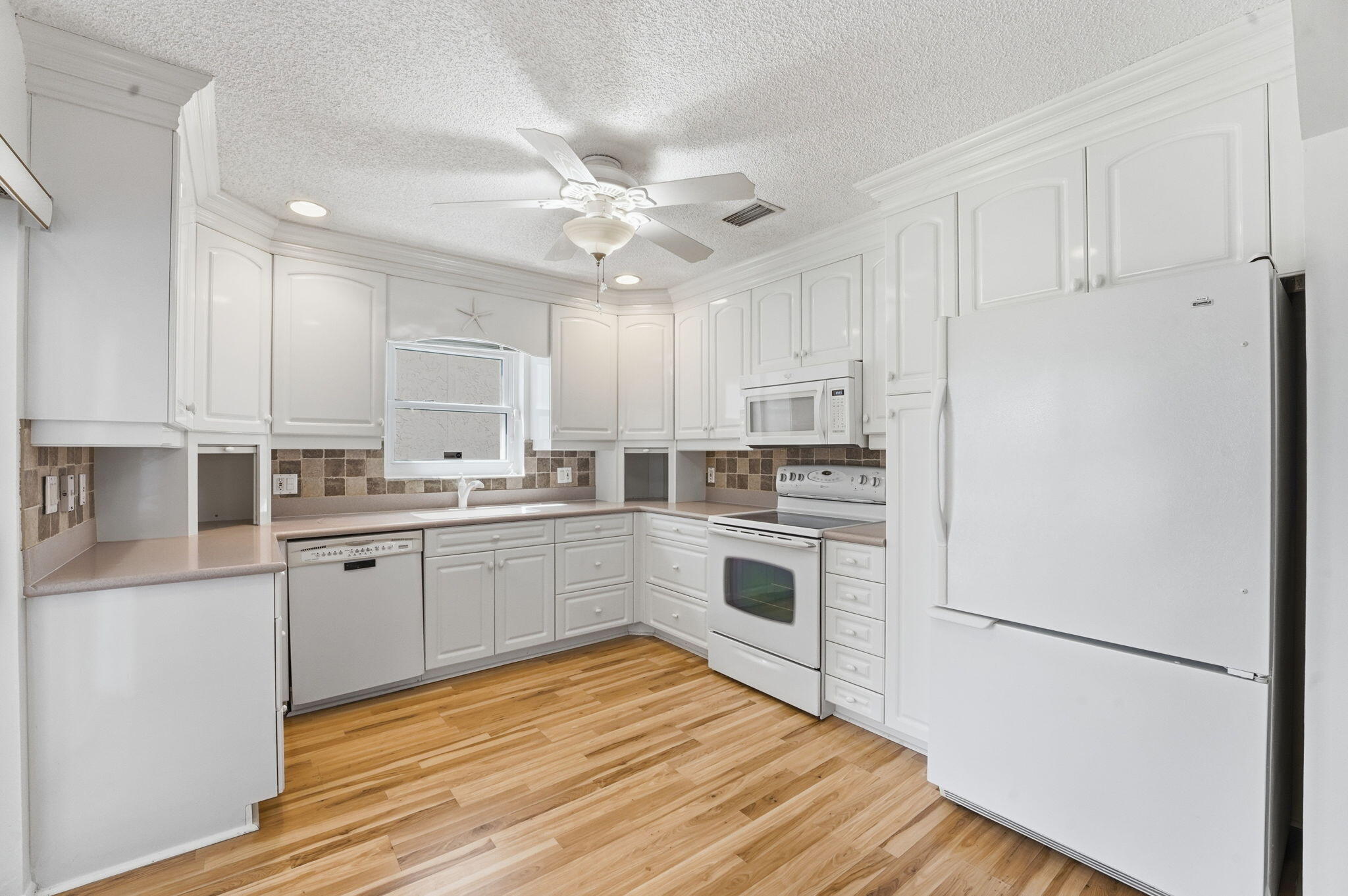 SOUTHPOINTE - Residential Lease