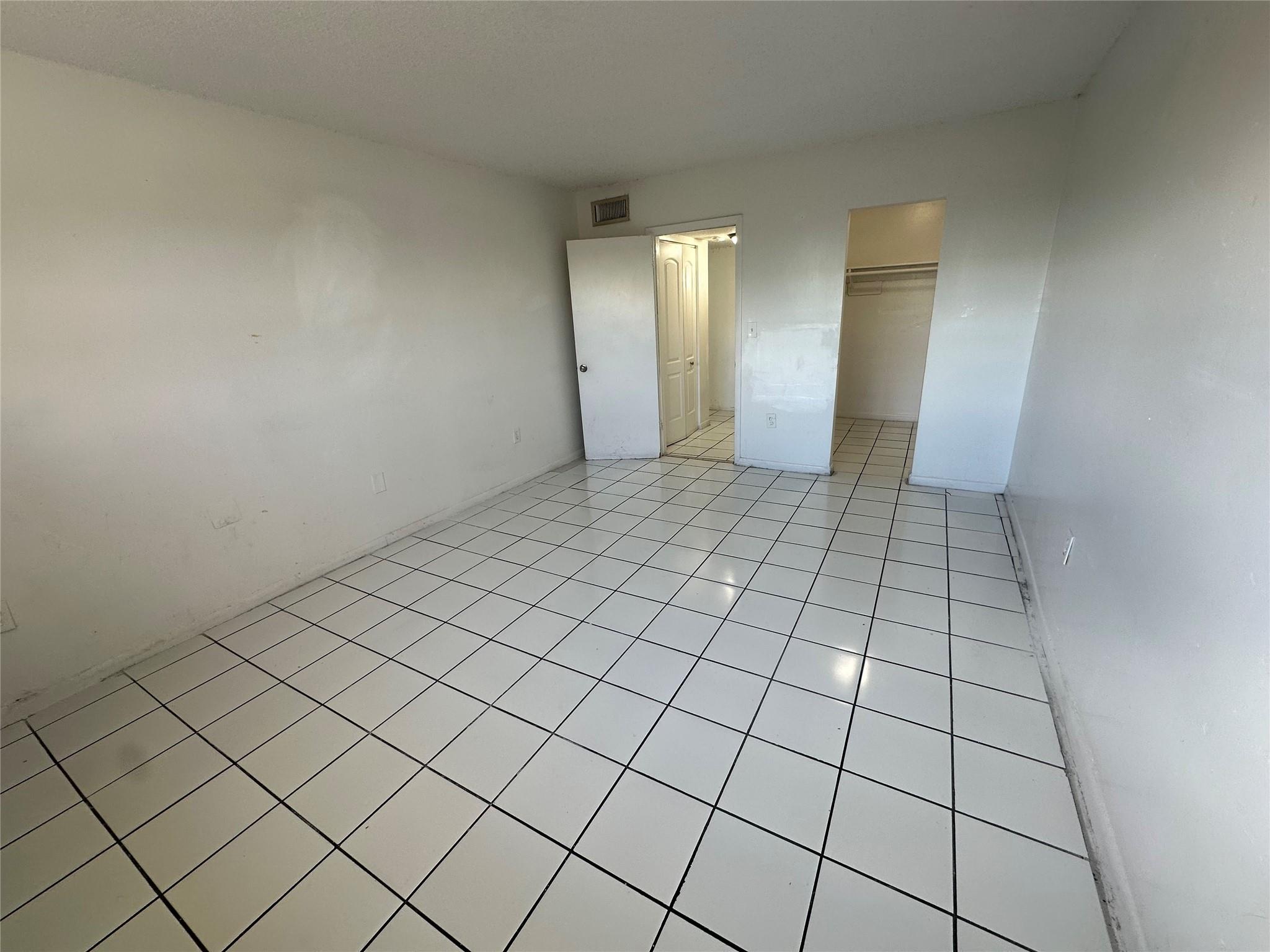 Sunset Hills I Condo - Residential Lease