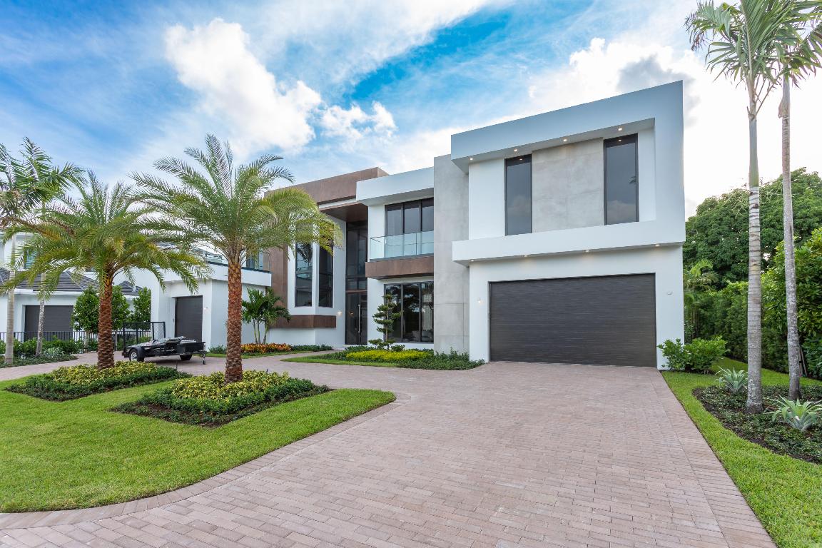 ROYAL PALM YACHT & COUNTRY CLUB - Residential