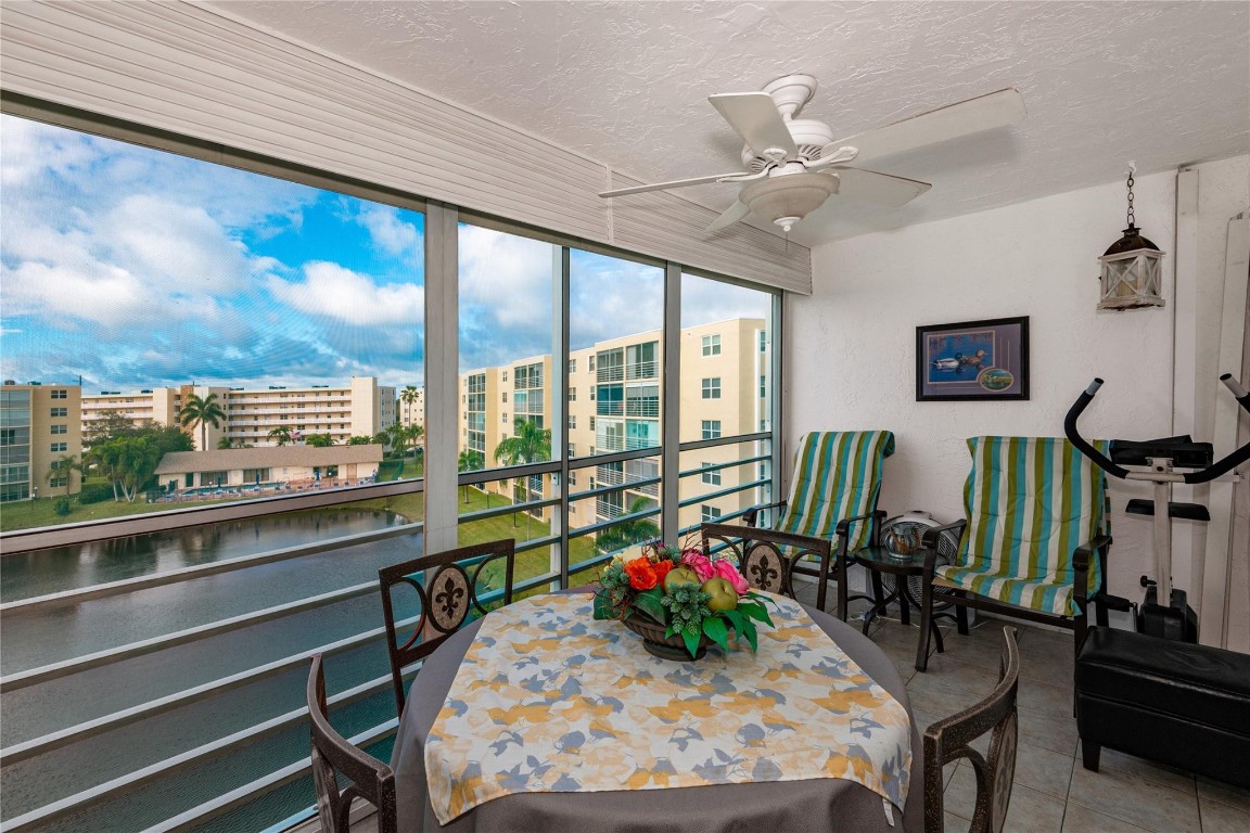 MEADOWBROOK LAKES - Residential