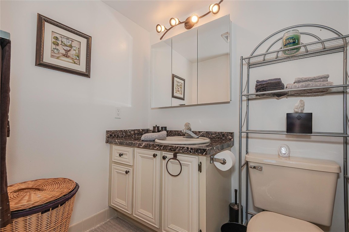 MEADOWBROOK LAKES - Residential