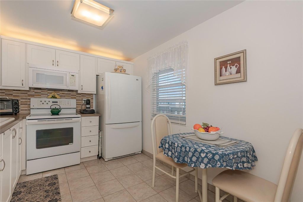 Photo of 200 SE 5th Avenue #505, Dania Beach, FL 33004 (MLS # F10545807)