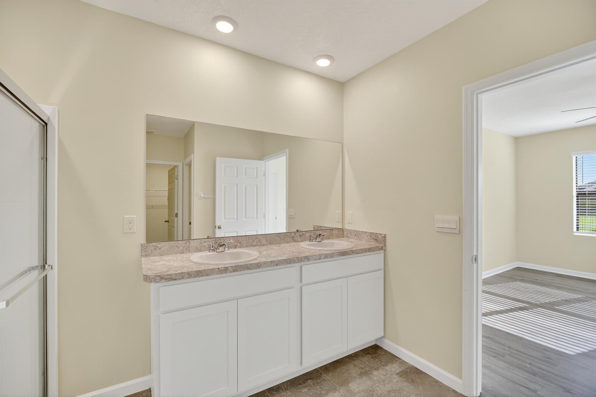 LOST TREE PRESERVE - Residential Lease