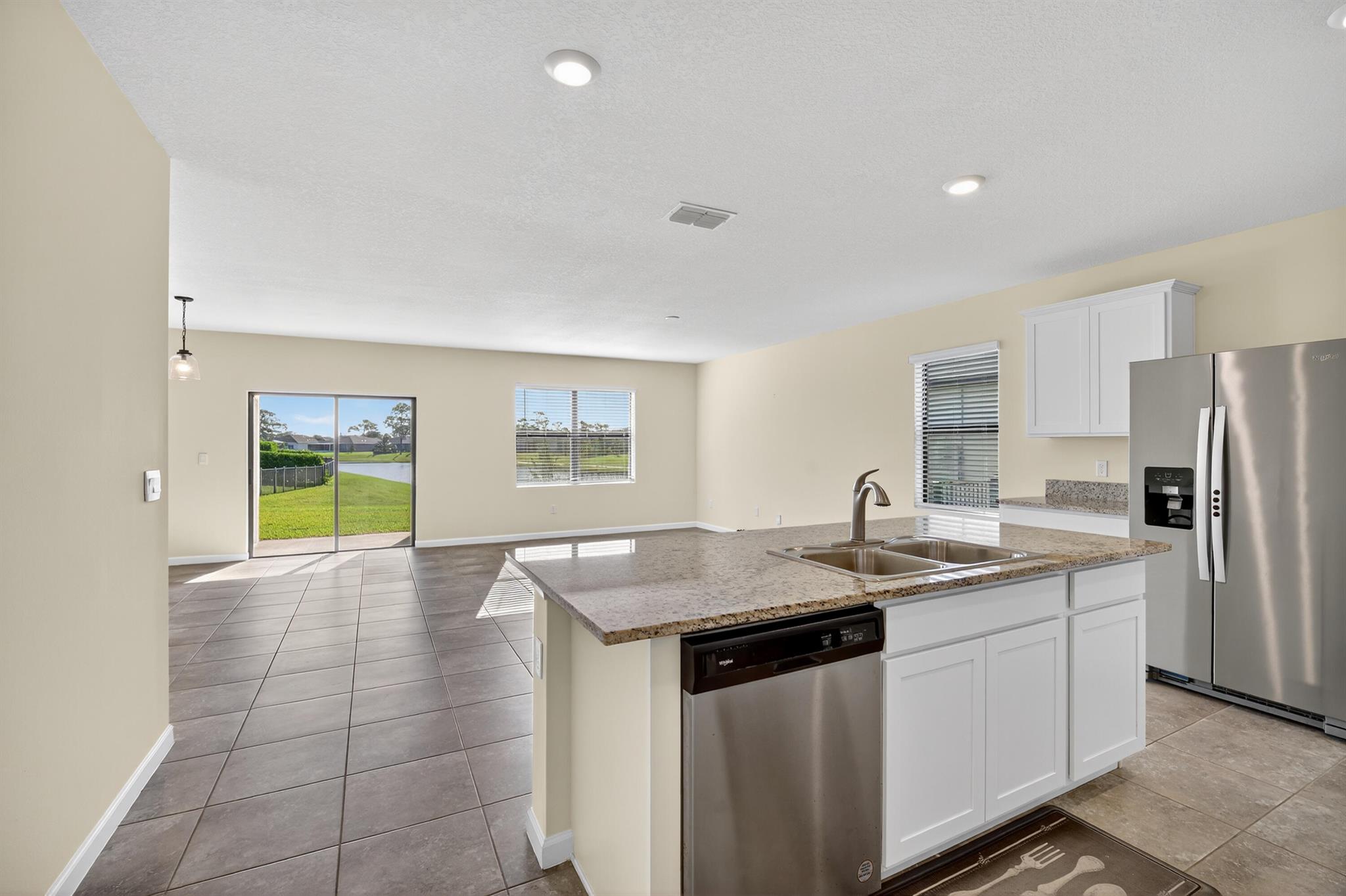 LOST TREE PRESERVE - Residential Lease