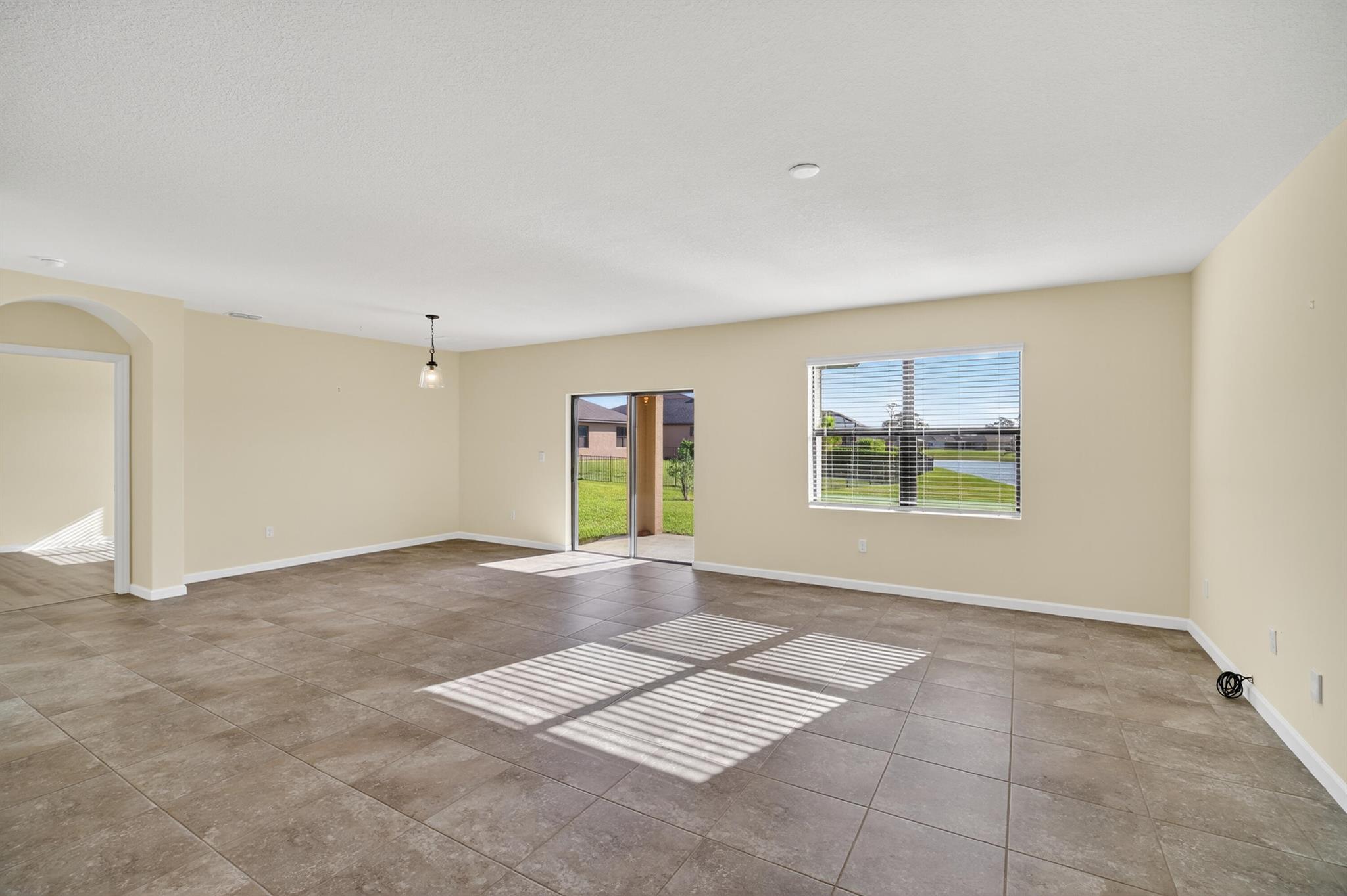 LOST TREE PRESERVE - Residential Lease