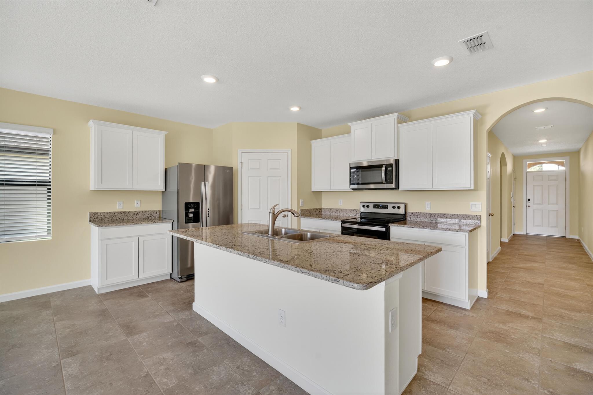 LOST TREE PRESERVE - Residential Lease