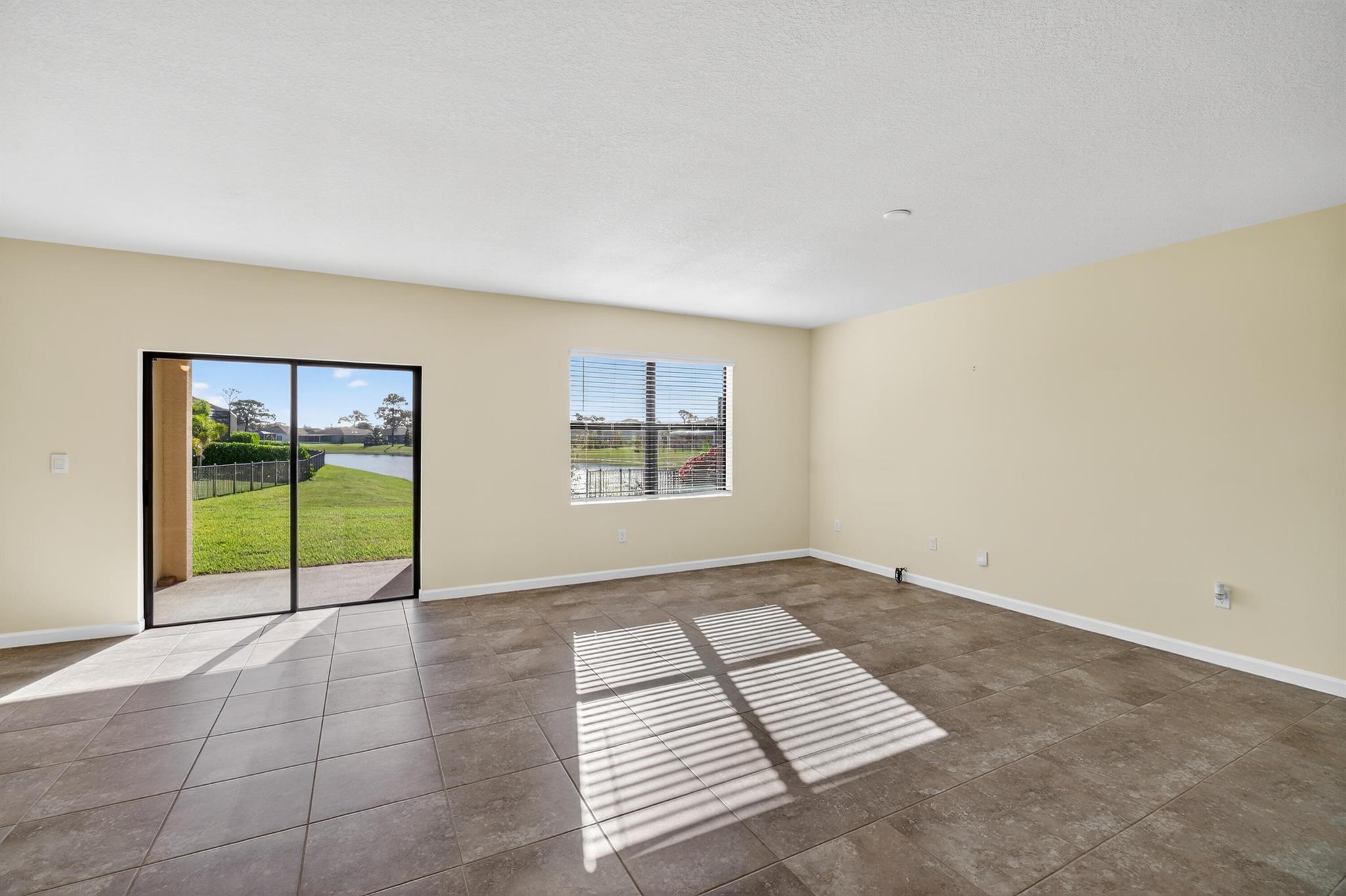 LOST TREE PRESERVE - Residential Lease