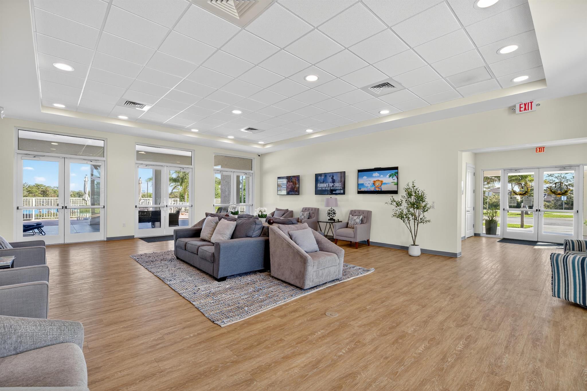 LOST TREE PRESERVE - Residential Lease