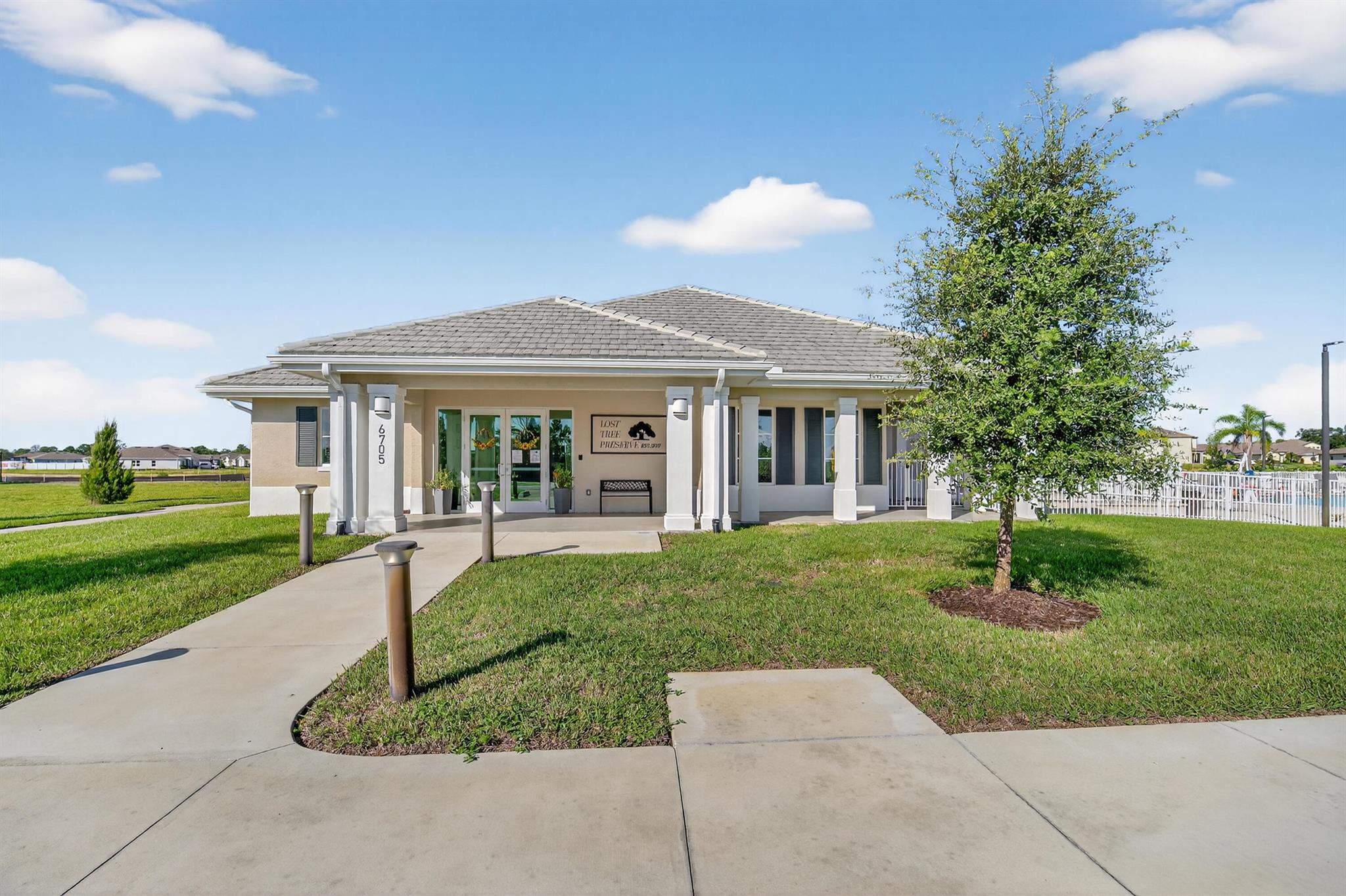 LOST TREE PRESERVE - Residential Lease