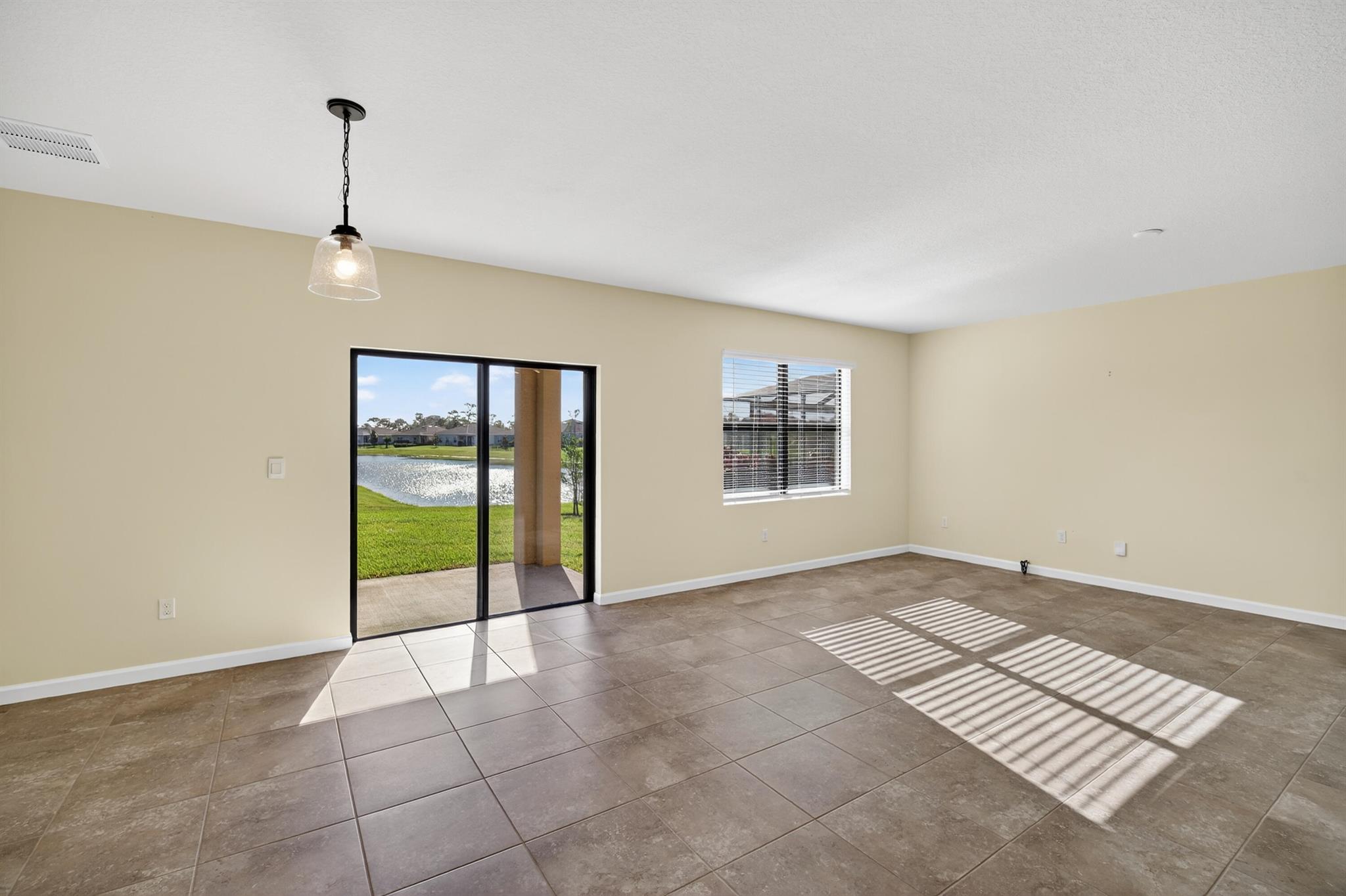 LOST TREE PRESERVE - Residential Lease