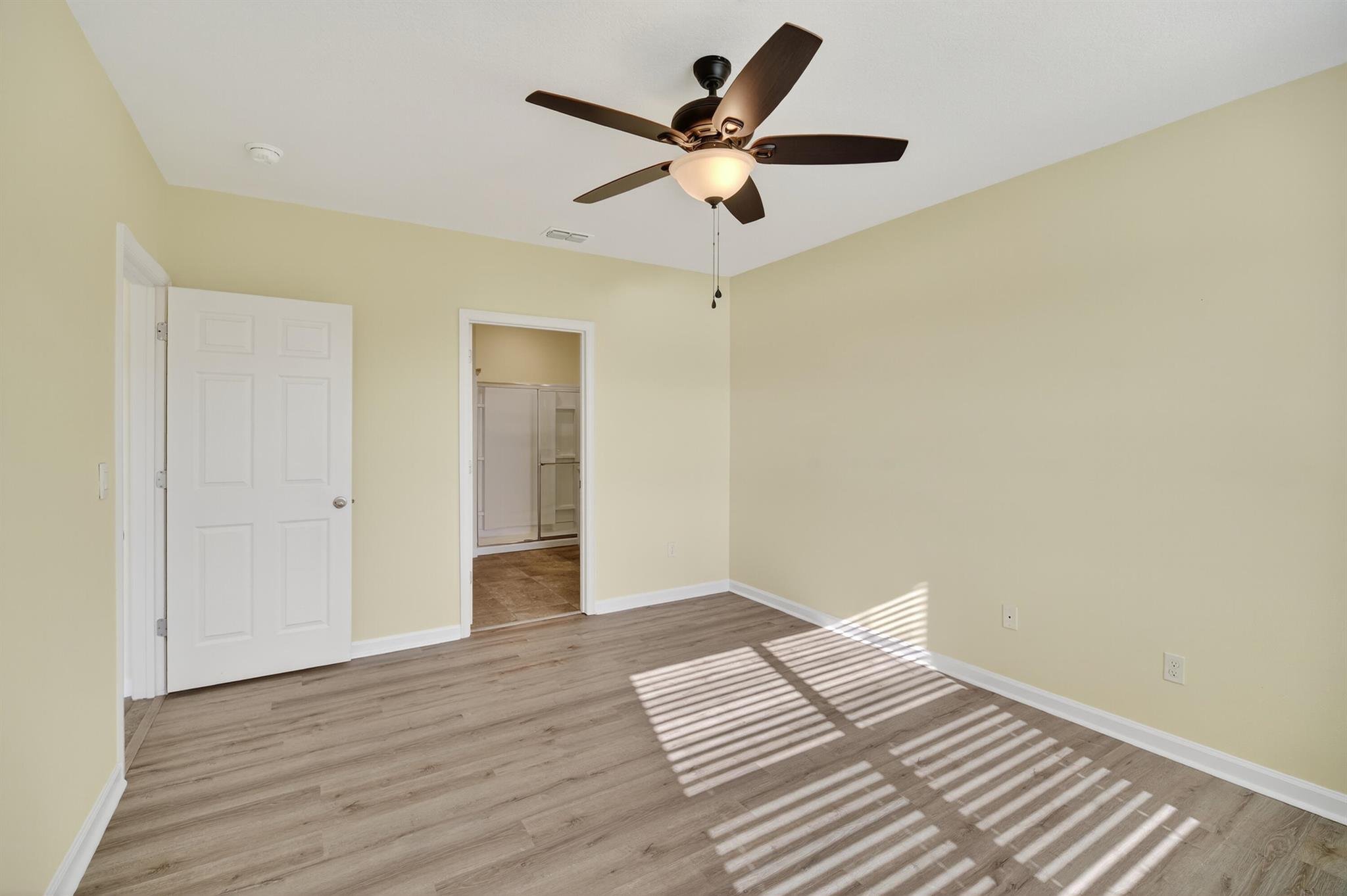 LOST TREE PRESERVE - Residential Lease