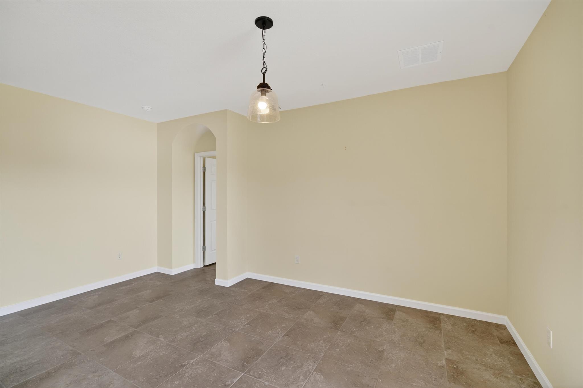 LOST TREE PRESERVE - Residential Lease