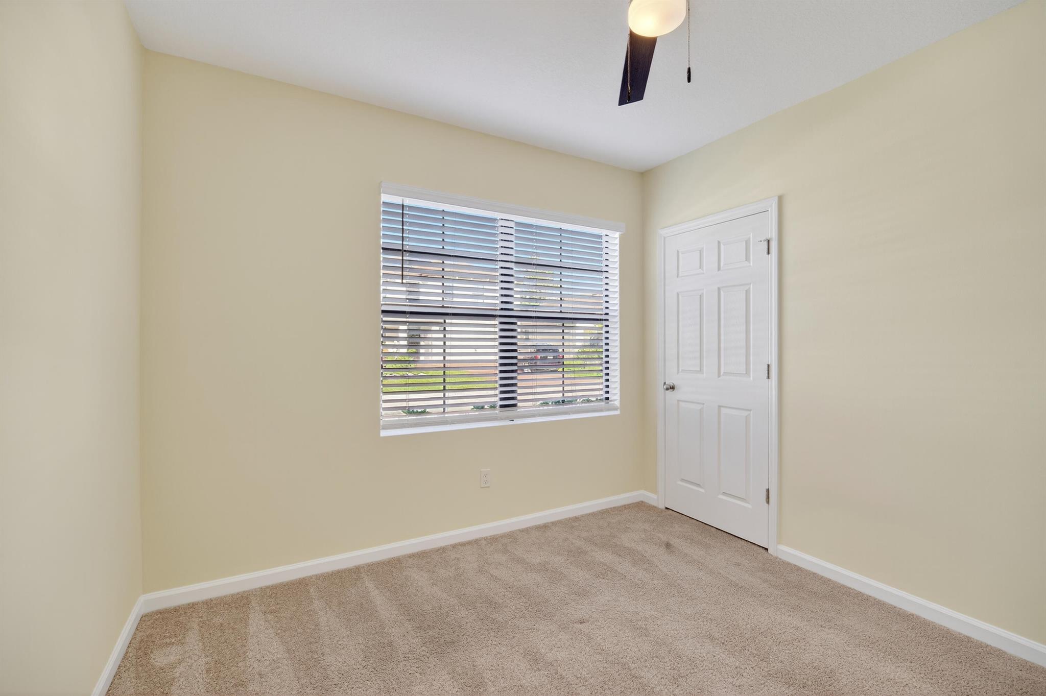 LOST TREE PRESERVE - Residential Lease