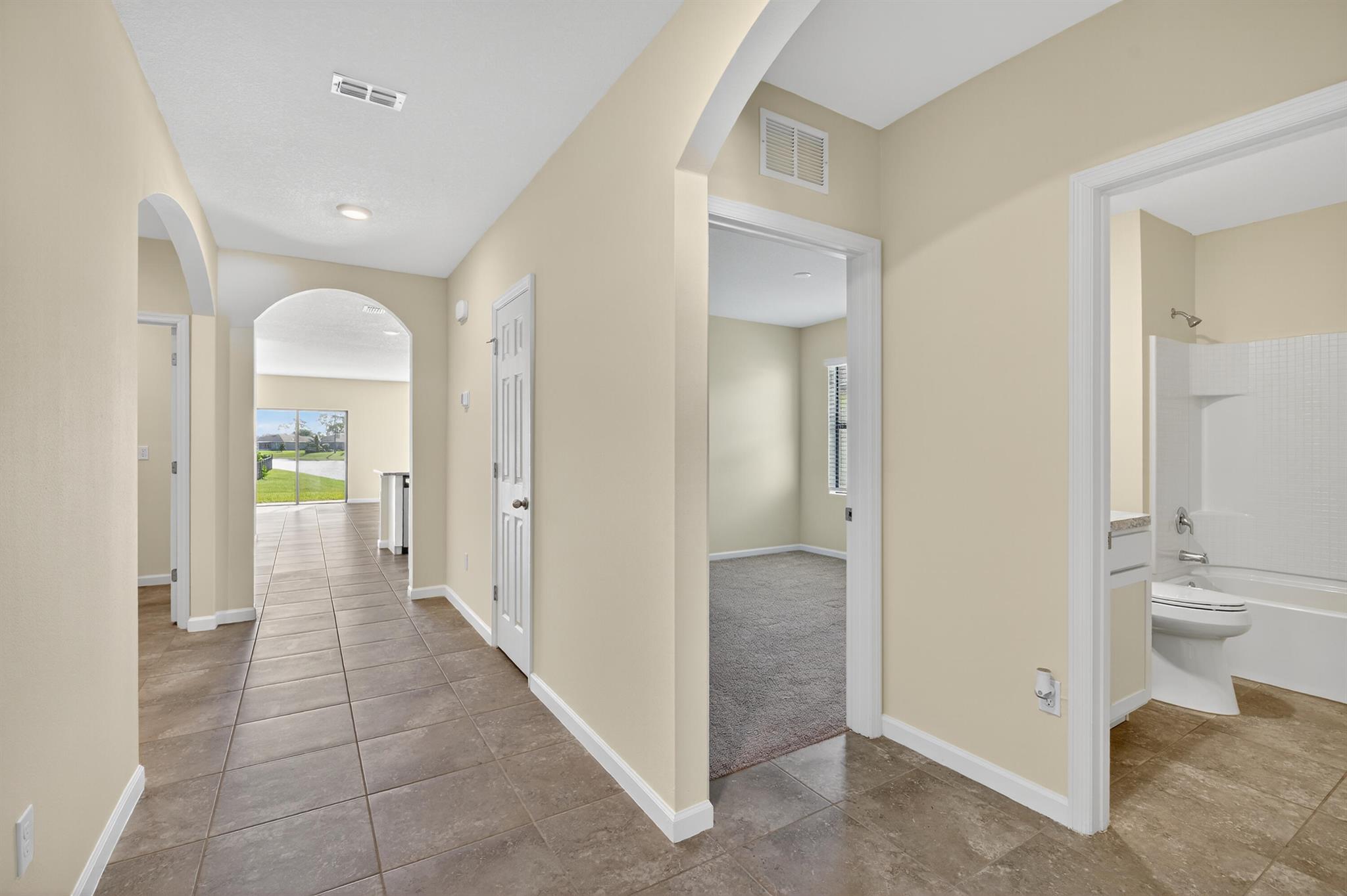 LOST TREE PRESERVE - Residential Lease