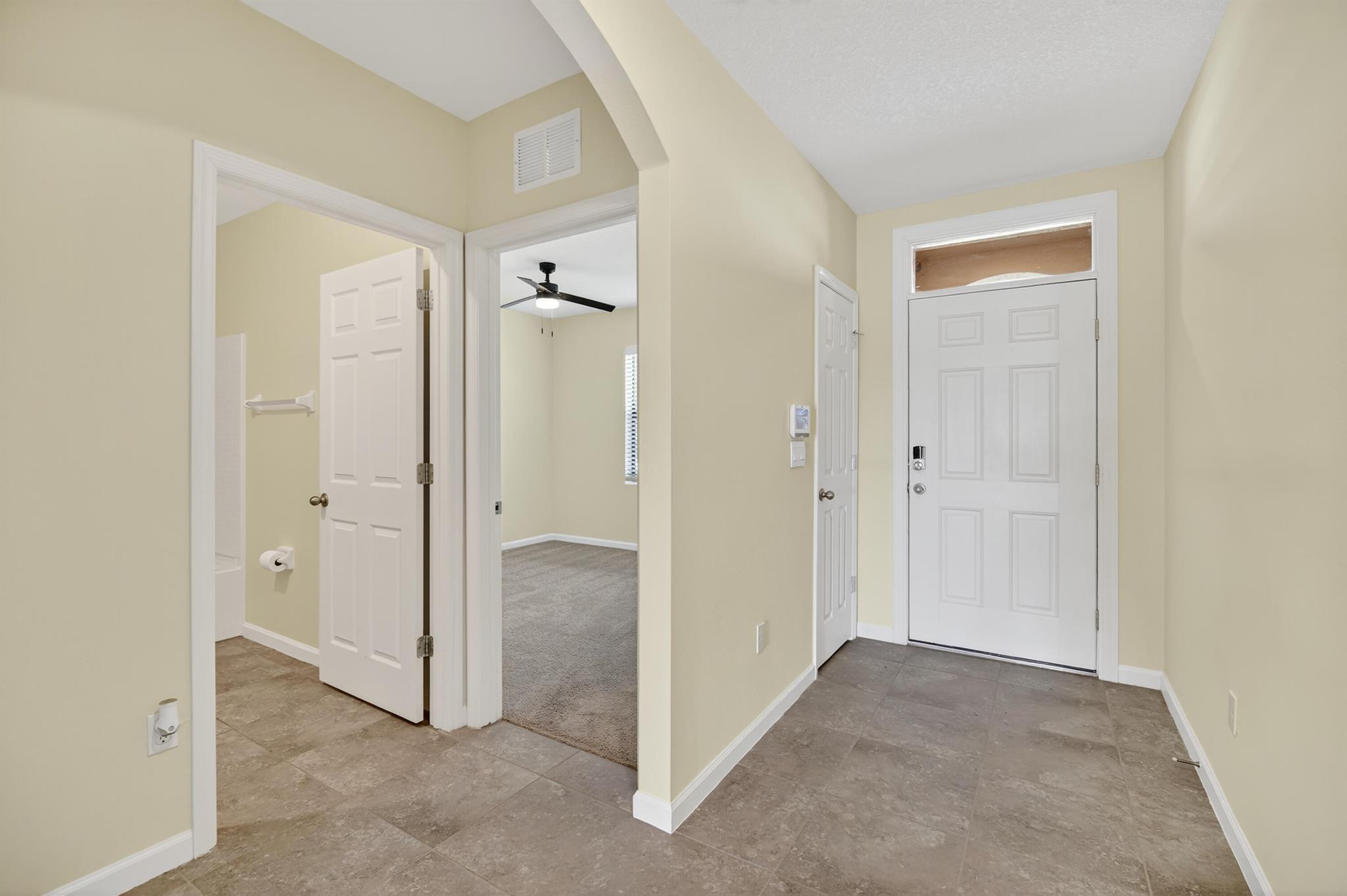 LOST TREE PRESERVE - Residential Lease