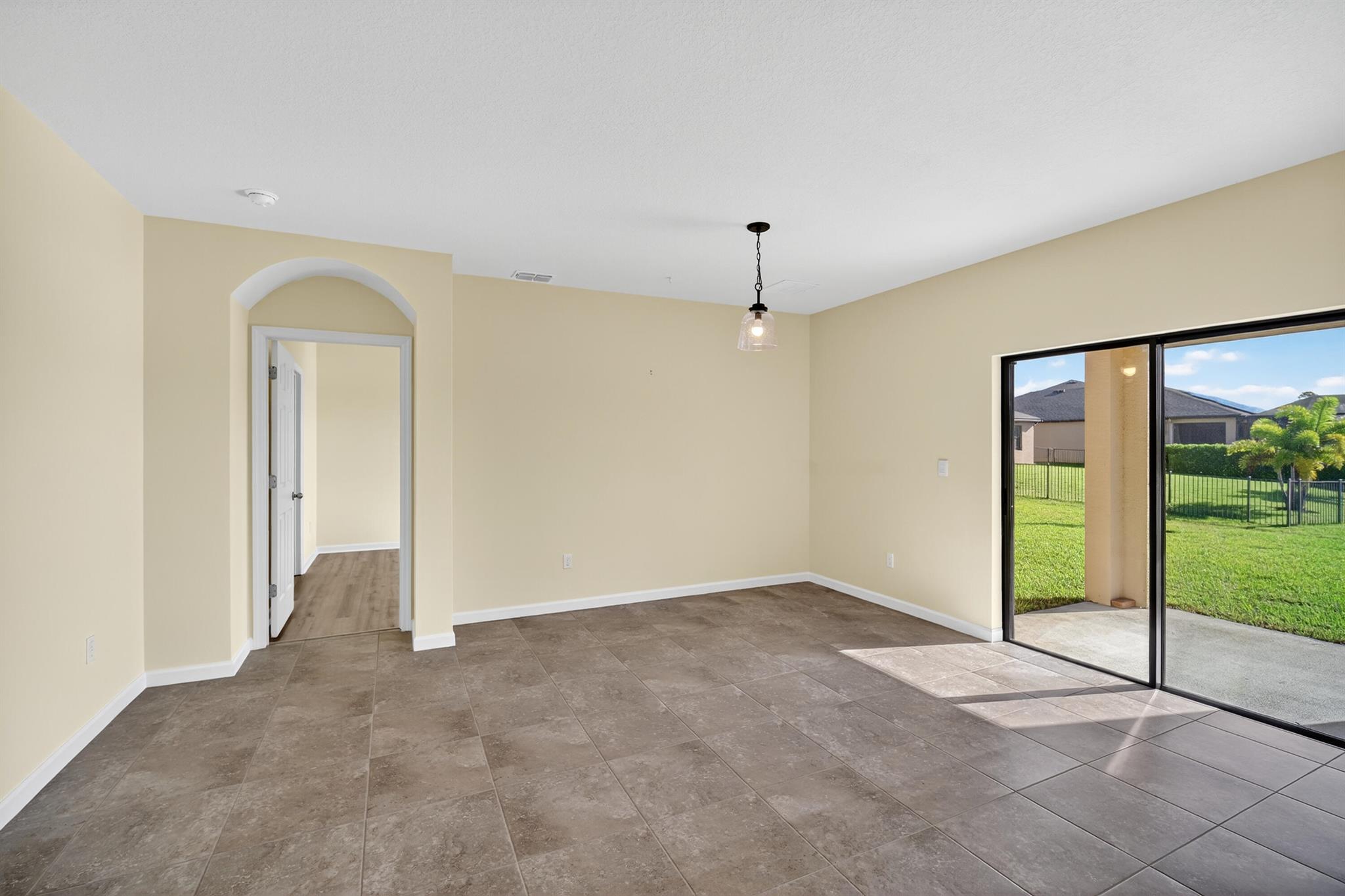 LOST TREE PRESERVE - Residential Lease