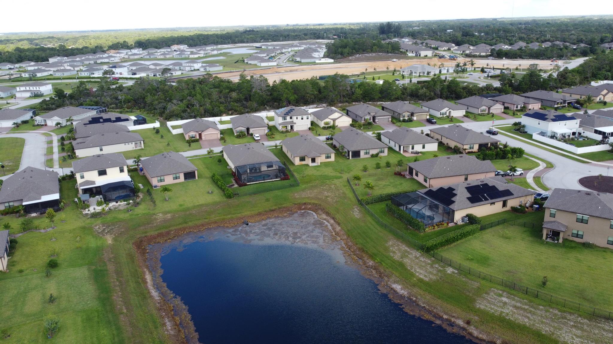 LOST TREE PRESERVE - Residential Lease