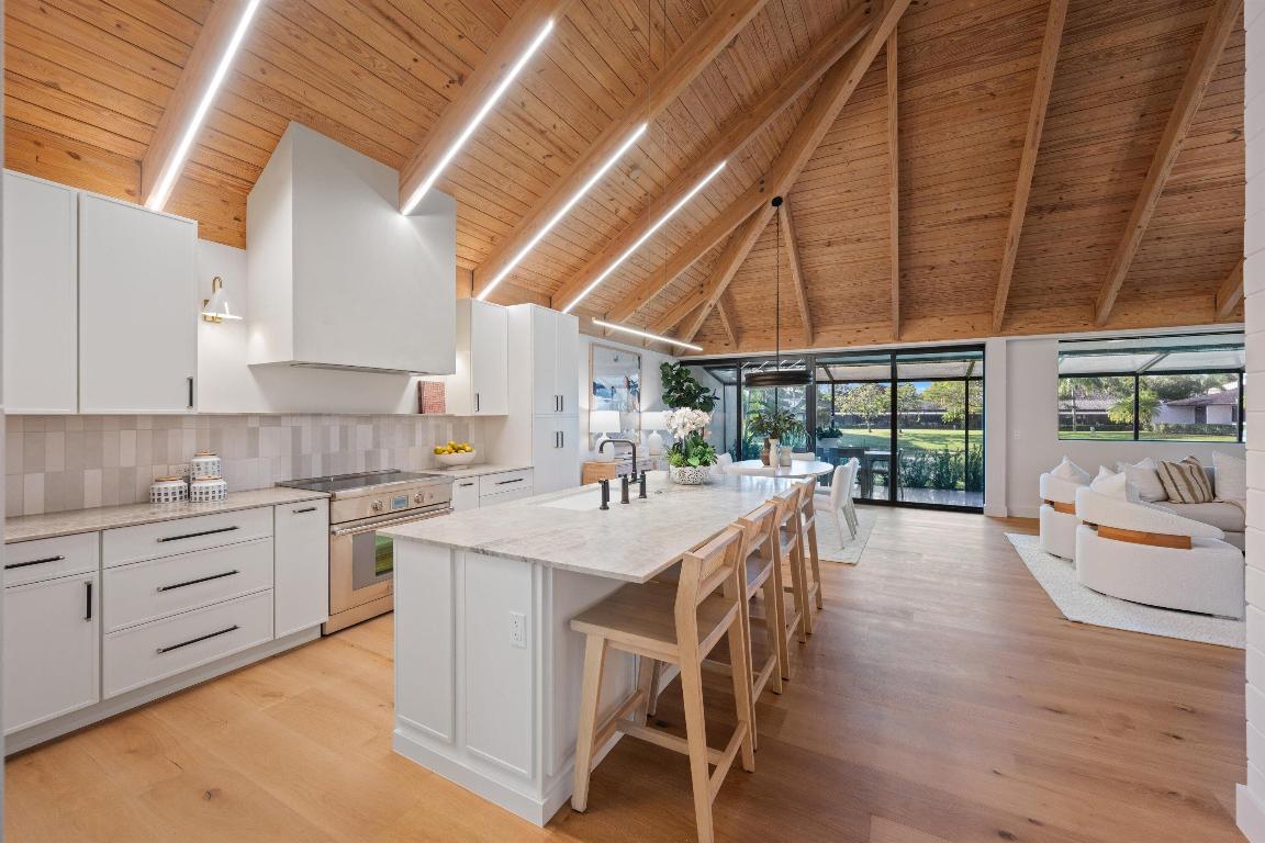 11902 Tilden Place, Wellington, FL, 33414/$1,795,000 3 11902 Tilden Place